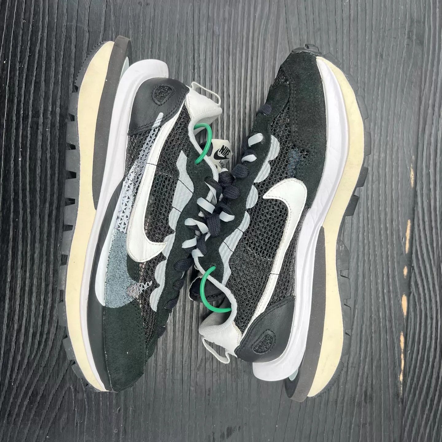 Nike Nike vaporwaffle 39 black white 2x worn boxed Size US 6 / EU 39 - 3 Thumbnail