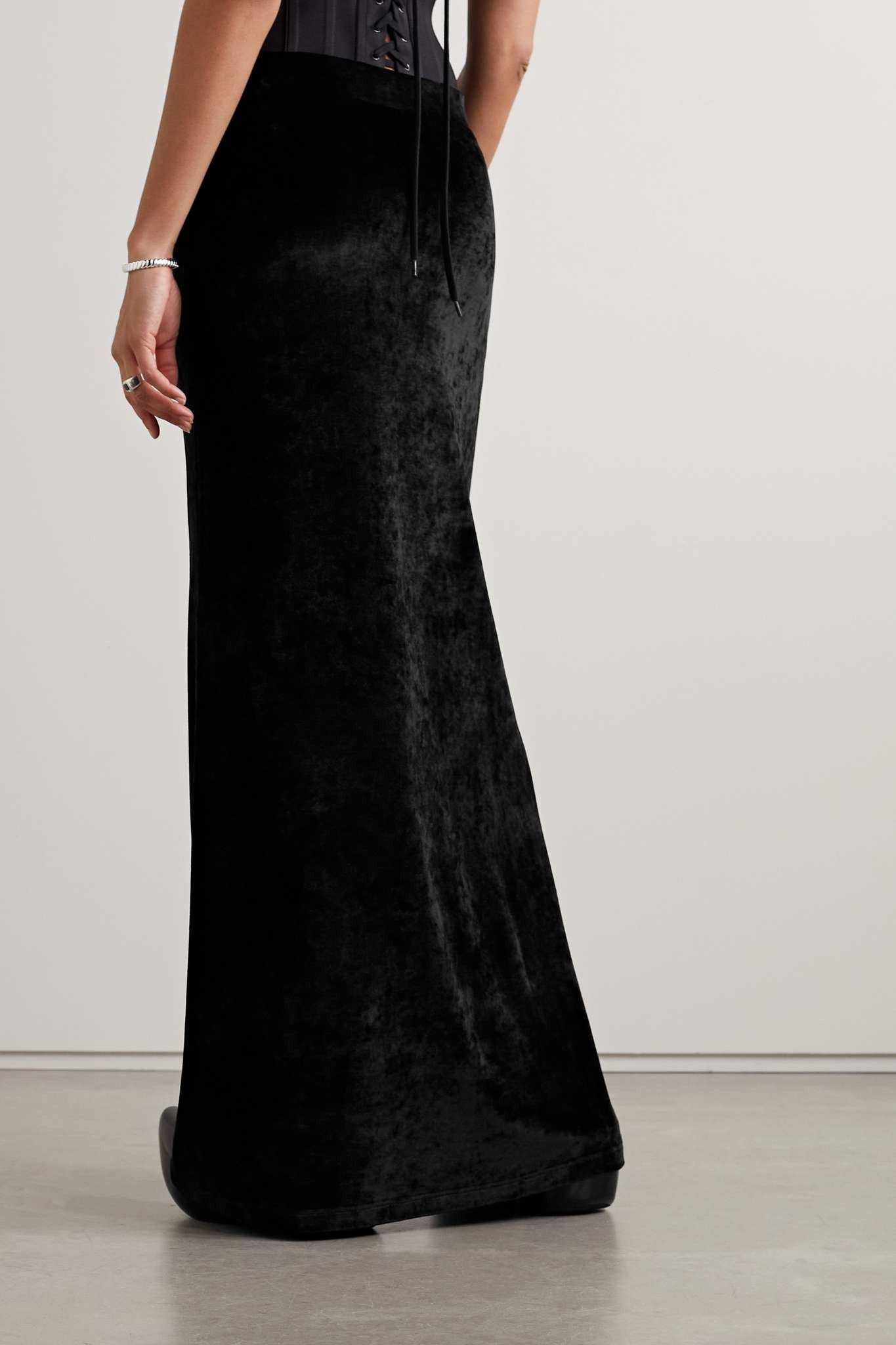 Balenciaga o1y0625 Velvet Maxi Skirt in Black Size 26" / US 2 / IT 38 - 3 Thumbnail