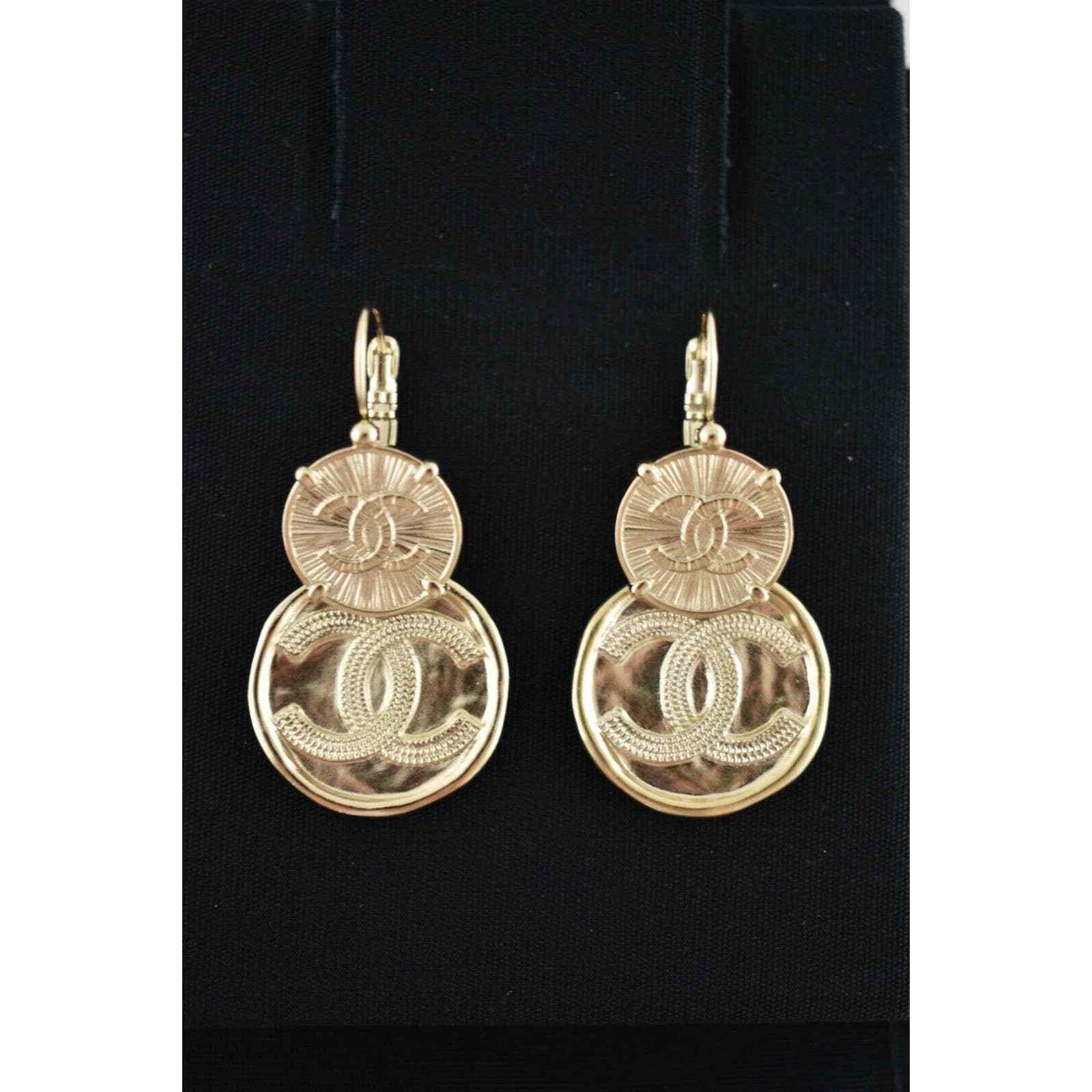 Chanel Chanel Gold Logo Circle Dangle Drop Statement Hoop Earrings Size ONE SIZE - 3 Thumbnail