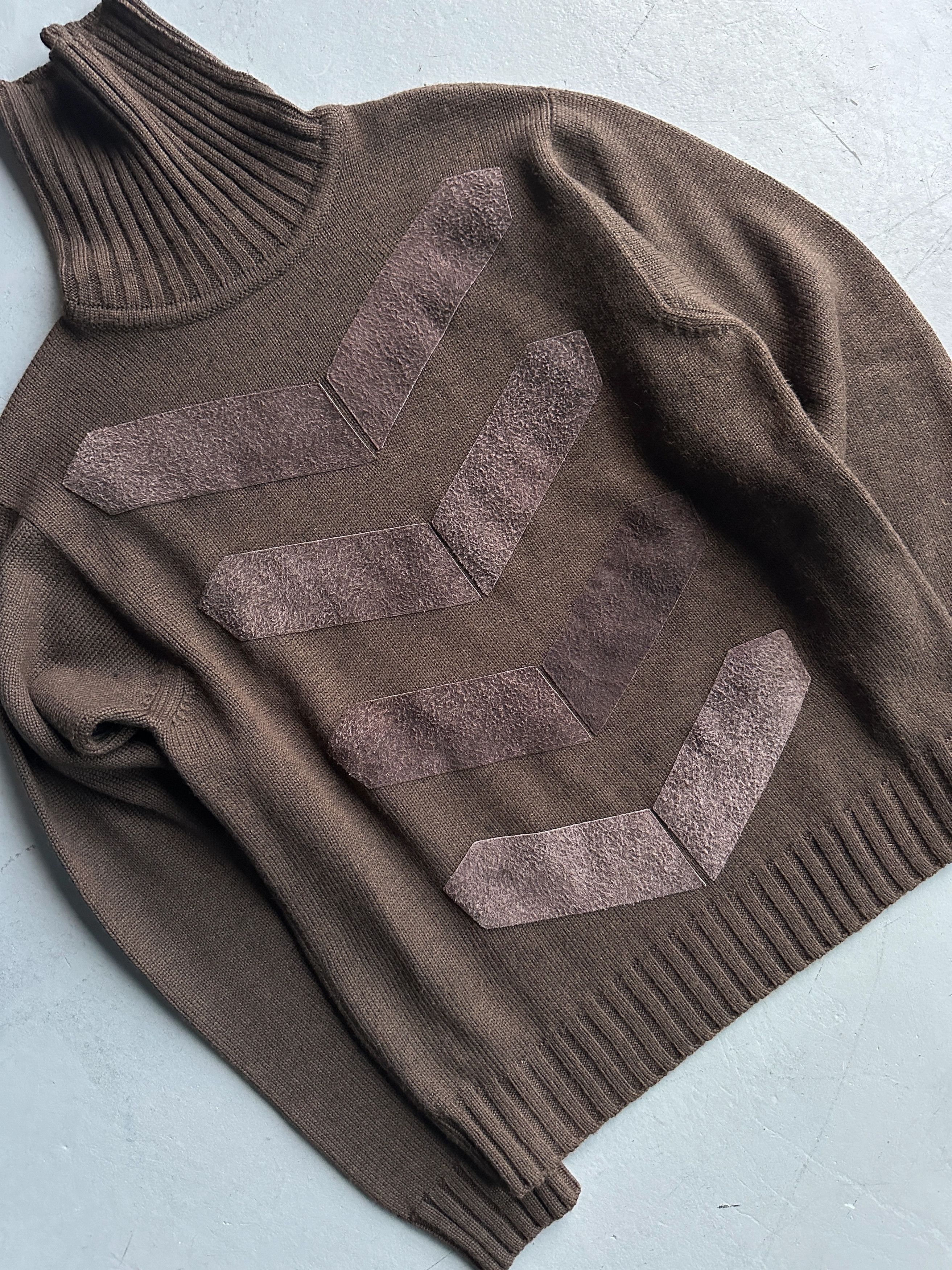 Versace VERSACE 2000s KNIT TURTLENECK TOP WITH LEATHER APPLIQUÉS Size S / US 4 / IT 40 - 2 Thumbnail