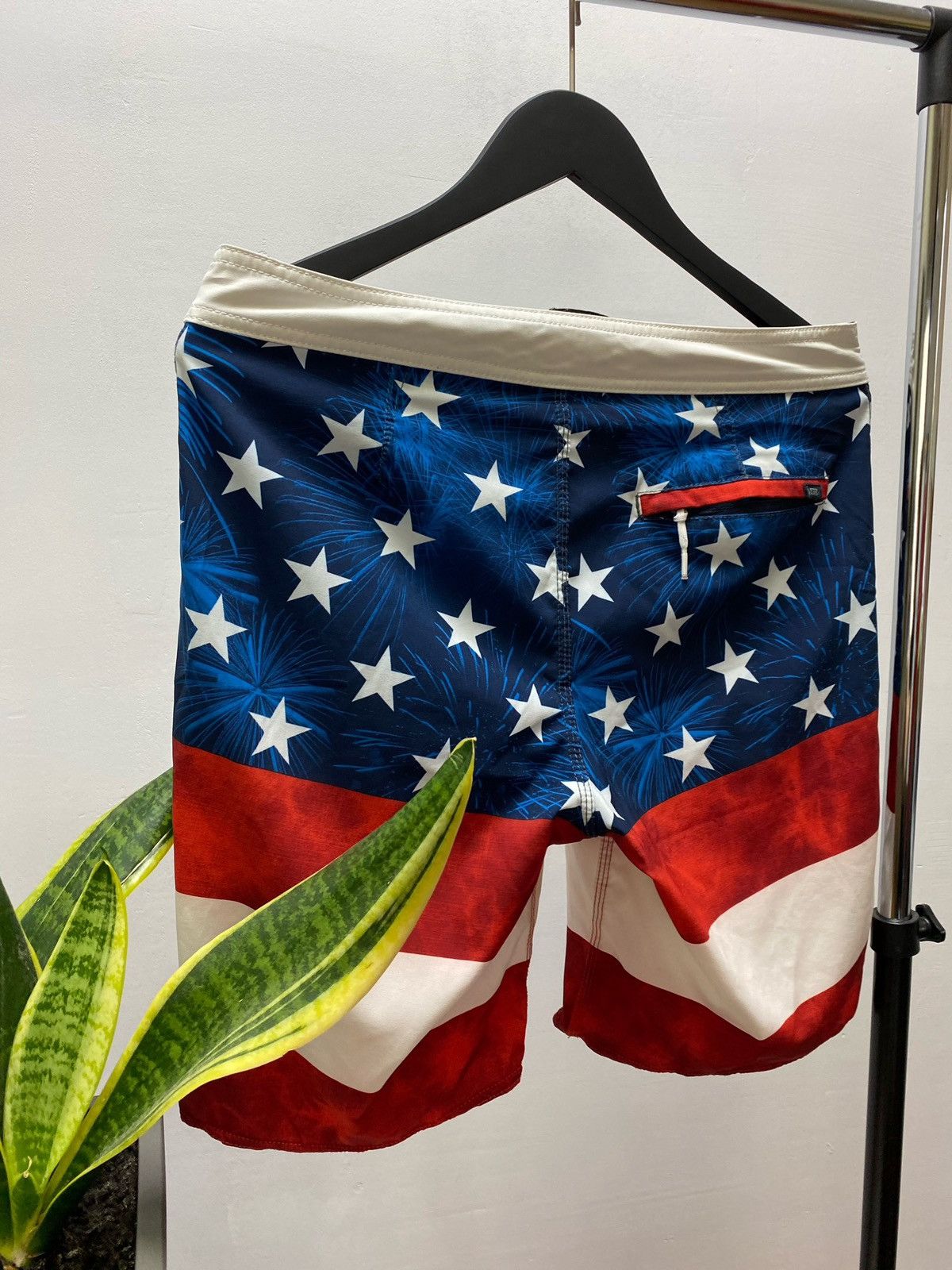 Vans × Vintage Vans Men’s Board Shorts American Flag Swim Size US 30 / EU 46 - 14 Thumbnail