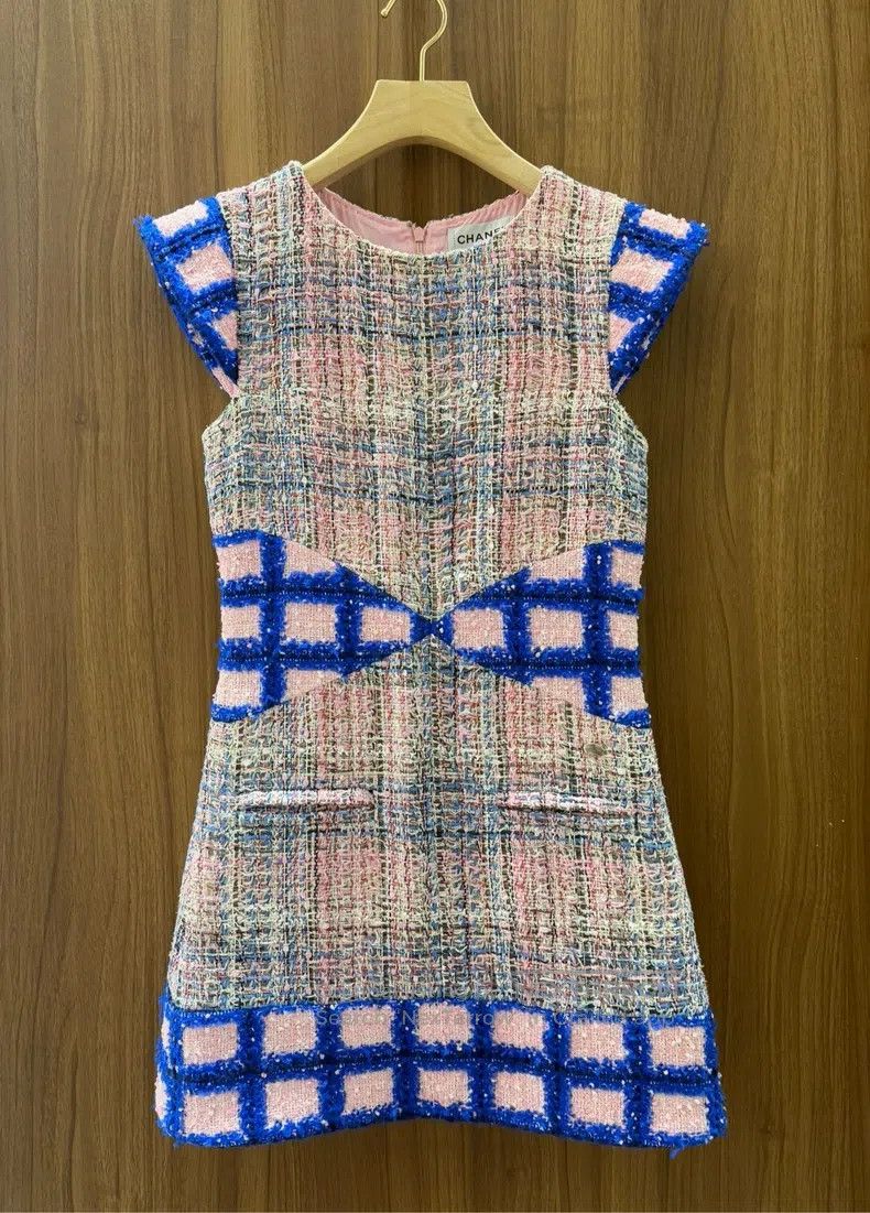 Chanel Chanel Waterfall series knitted dress Size XS / US 0-2 / IT 36-38 - 1 Thumbnail