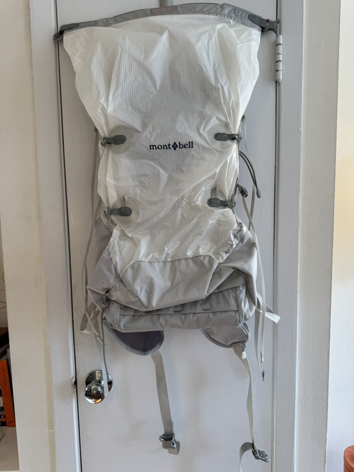 Montbell Montbell Altiplano 30L Backpack White Men’s Daypack New Size ONE SIZE - 1 Thumbnail