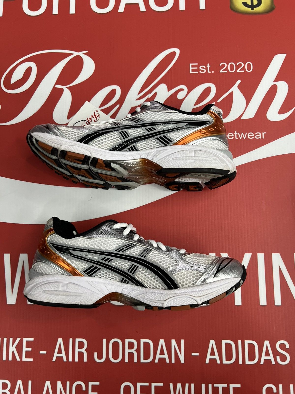 Asics ASICS Gel-kayano 14 White Piquant Orange Size 6.5 Size US 6.5 / EU 39-40 - 3 Thumbnail