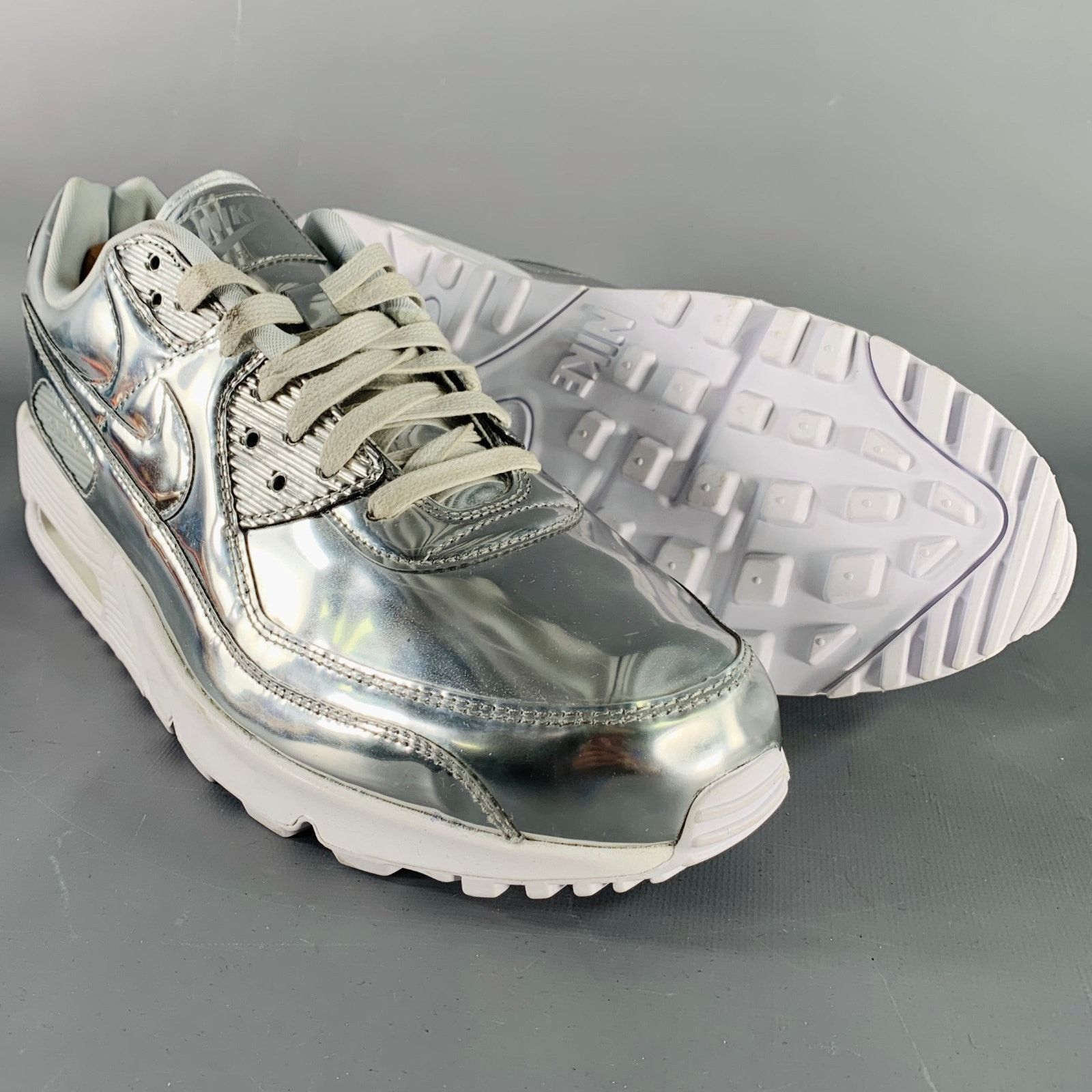 Nike NIKE Size 15.5 Silver Metallic Low Top Sneakers Size US 15 / EU 48 - 5 Thumbnail