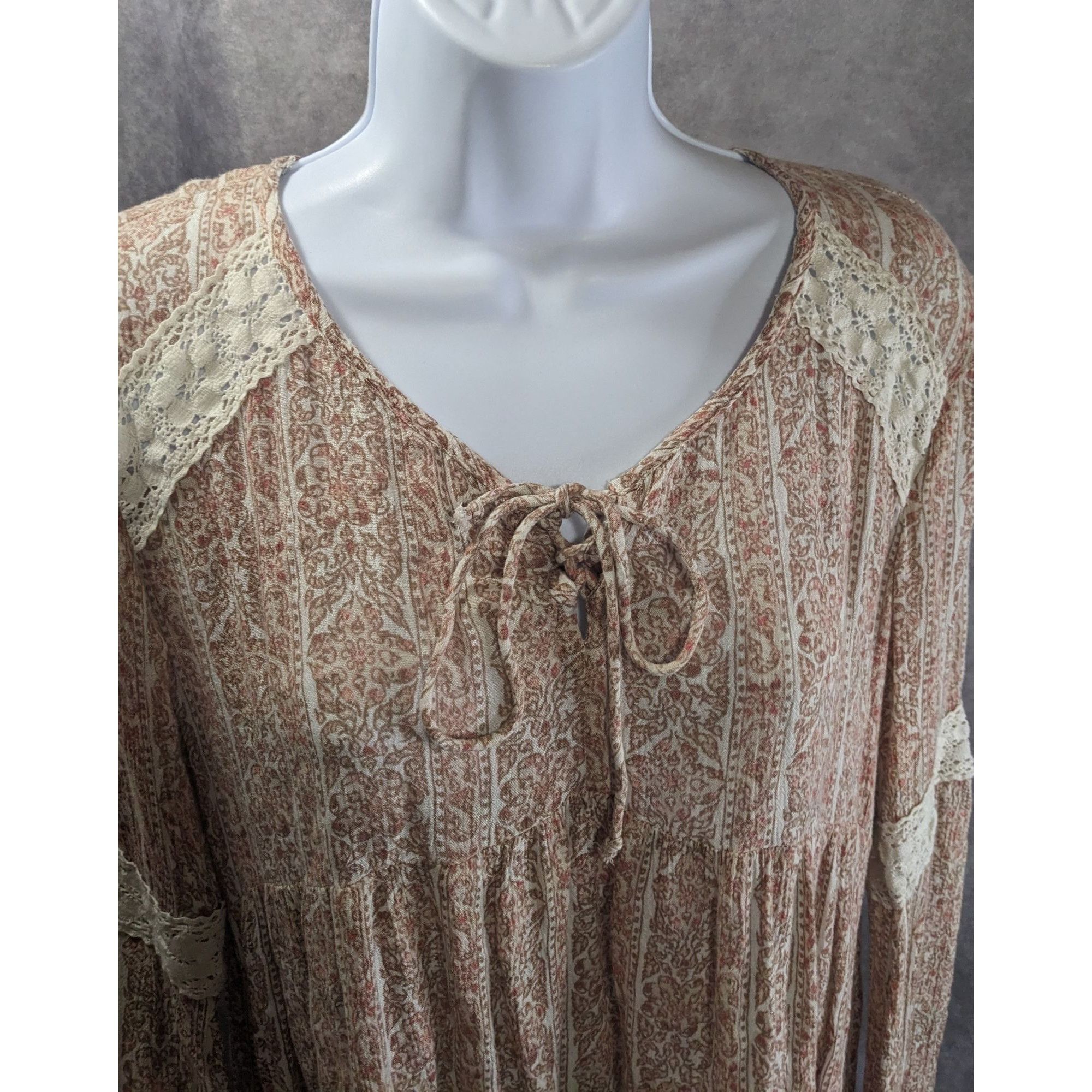 Hollister Romantic Hippie Hollister Lace Boho Peasant Top Bell Sleeve Size S / US 4 / IT 40 - 8 Thumbnail