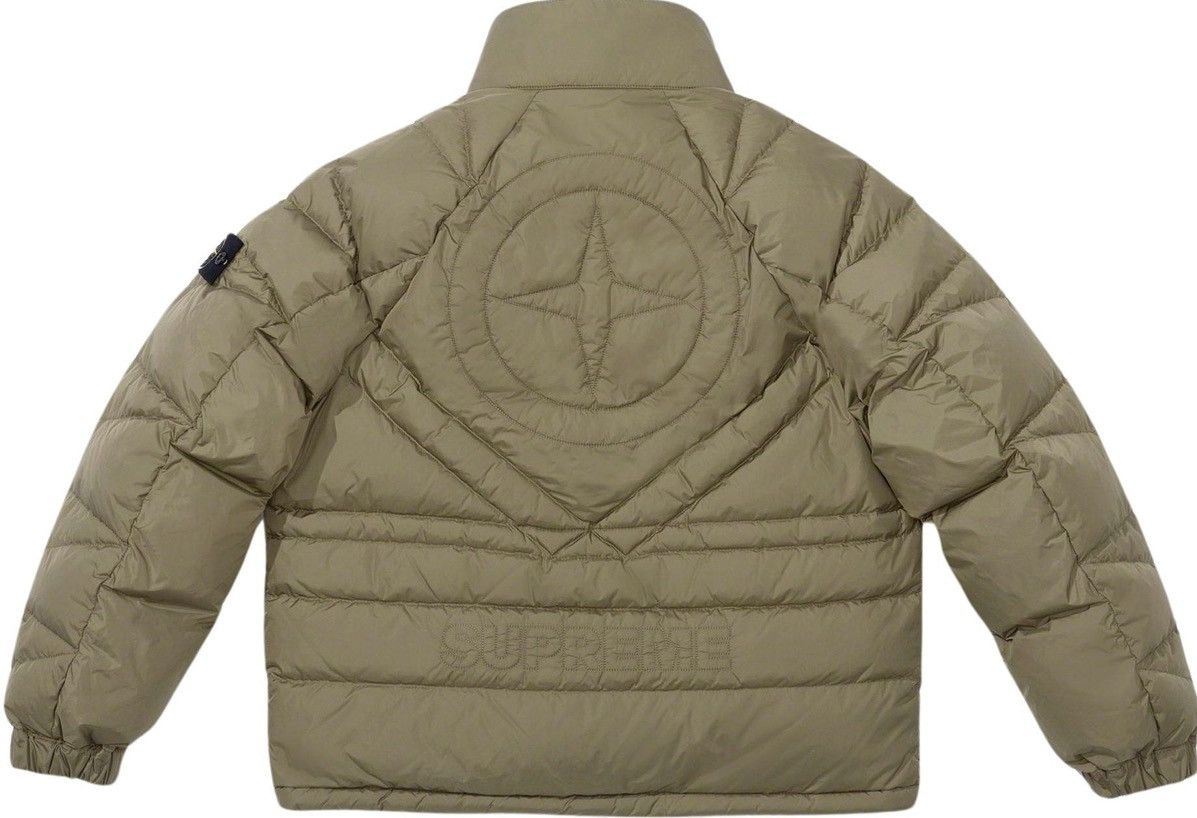 Stone Island × Supreme Stone Island x Supreme FW23 Reversible Down in Olive Green M Size US M / EU 48-50 / 2 - 5 Thumbnail