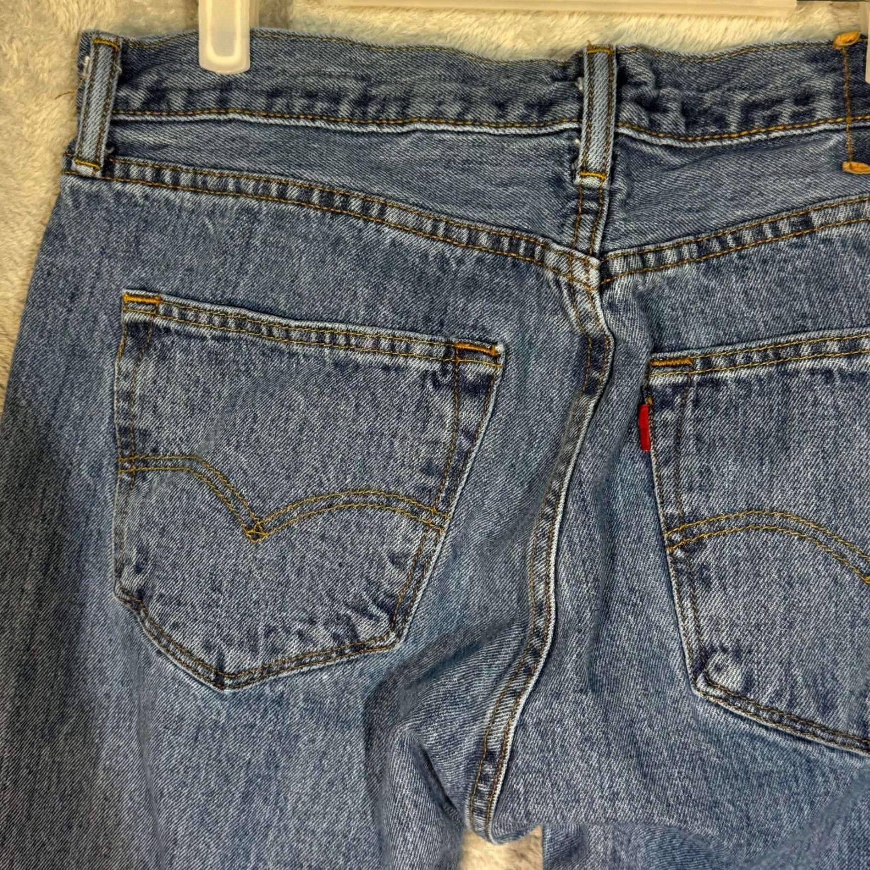 Levi's VINTAGE Levi’s 501 Mens Jeans 34x30 Blue Denim Medium Wash Button Fly Straight Leg Size US 34 / EU 50 - 6 Thumbnail