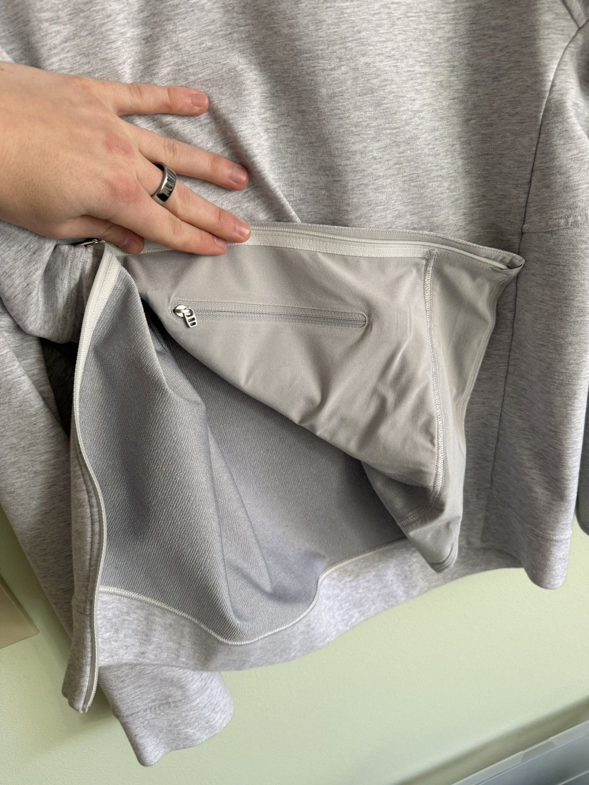 Lululemon Lululemon city sweat crew sz M gray Size US M / EU 48-50 / 2 - 4 Thumbnail