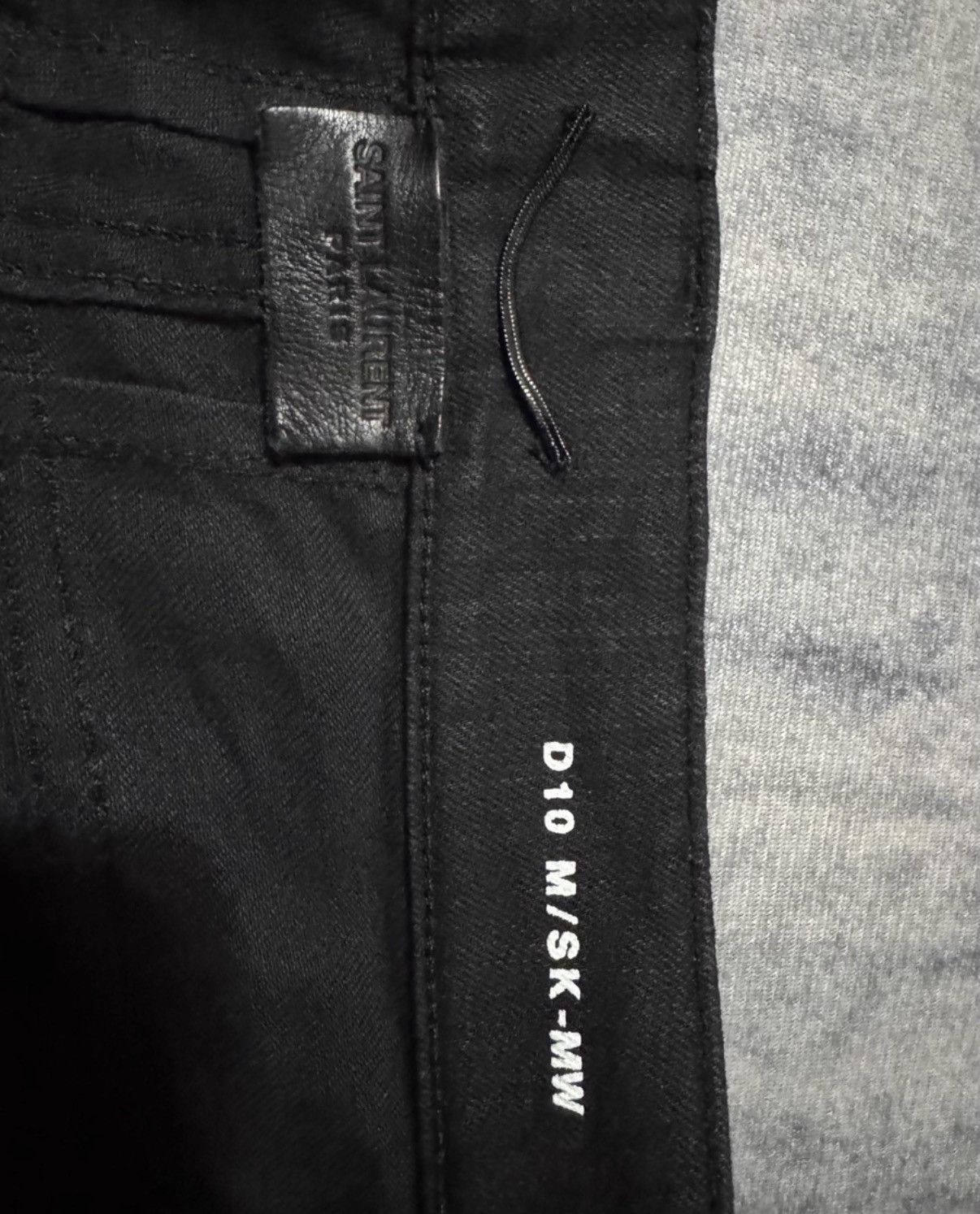 Saint Laurent Paris Saint Laurent (SLP) 16FW Runway Black Frayed Hem Denim Jeans Size US 34 / EU 50 - 6 Thumbnail