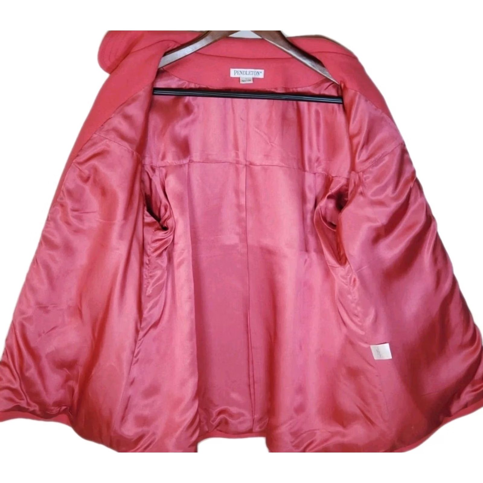 Pendleton VINTAGE Pendleton Jacket Women L 100% Virgin Wool Salmon-Pink Coral Made USA Button Pocket Lined Breathing Classics Women's Jacket Size L / US 10 / IT 46 - 4 Thumbnail
