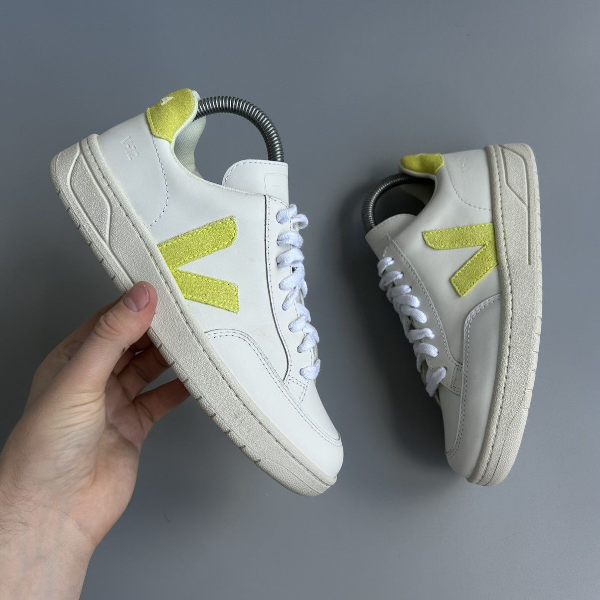 Veja Veja V-12 Leather Low Top Sneakers Shoes y2k premiata vibe Size US 6 / IT 36 - 2 Thumbnail