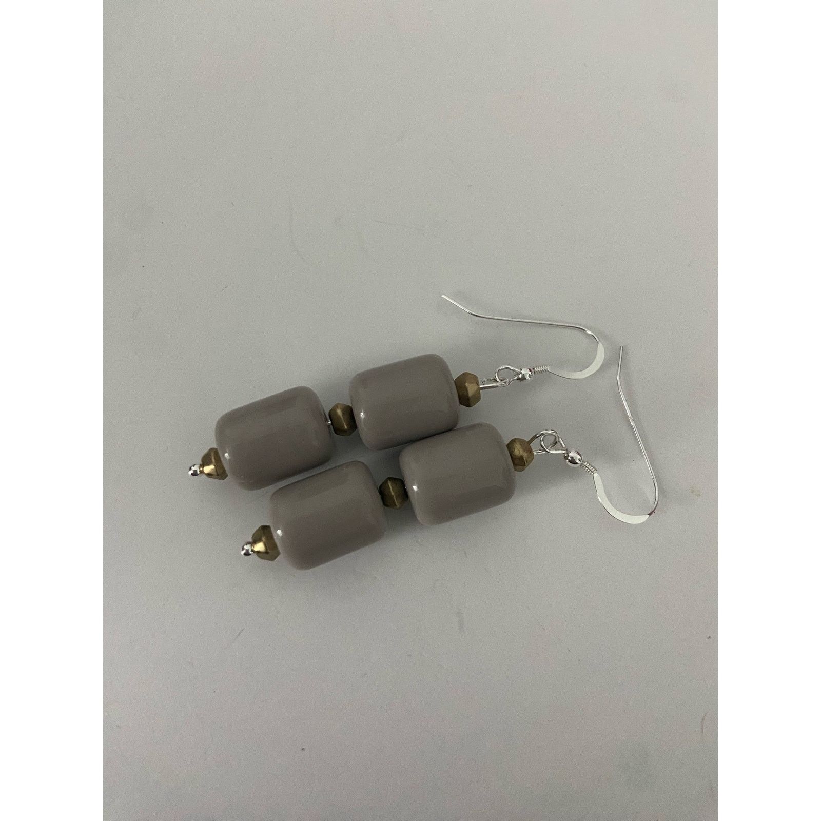Handmade gray bead earrings Size ONE SIZE - 4 Thumbnail