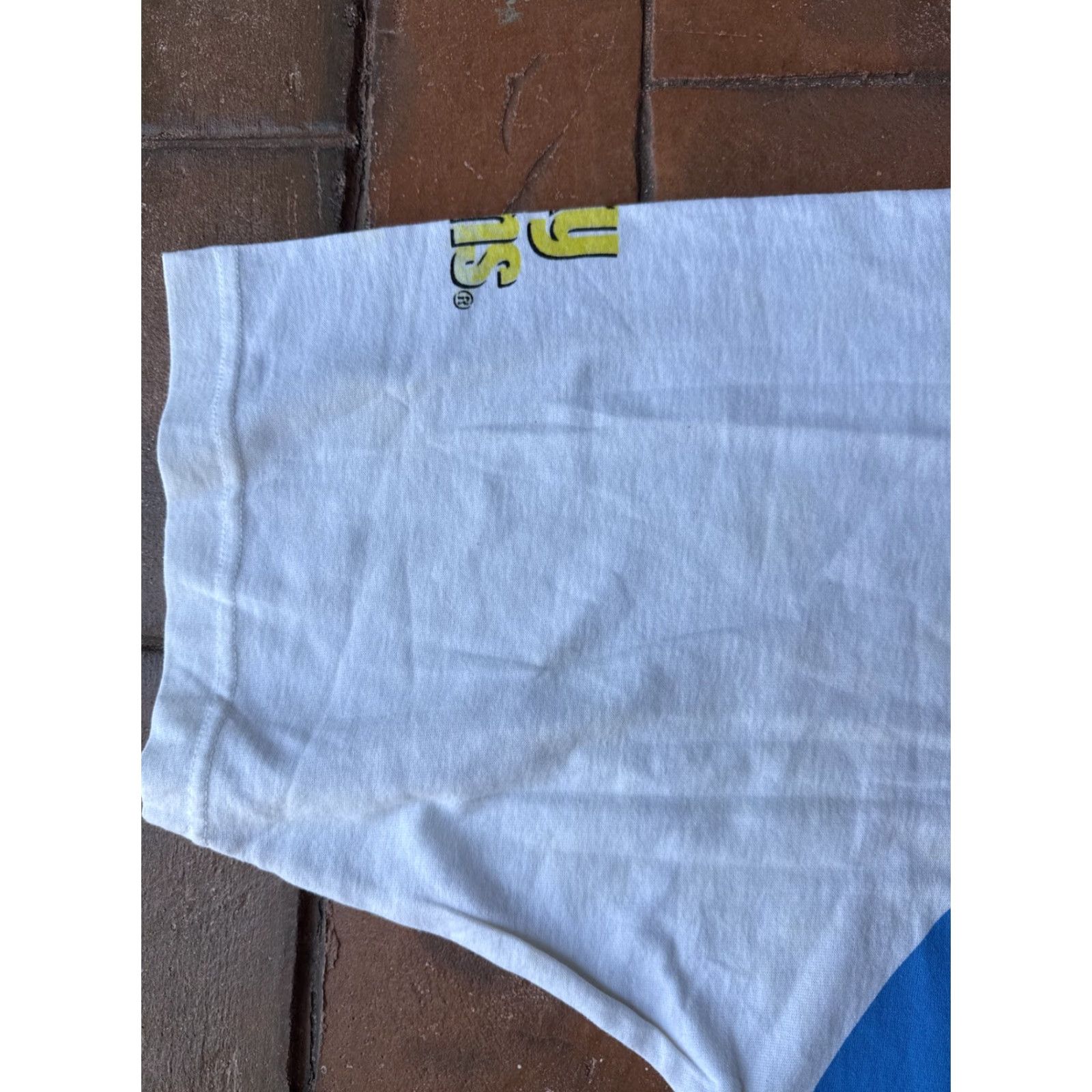 Vintage VINTAGE Lucky Charms Cereal AOP Graphic Promo T-Shirt Large White Mens 90s Retro USA Charms Logo Crew Neck Short Sleeve Size US L / EU 52-54 / 3 - 6 Thumbnail