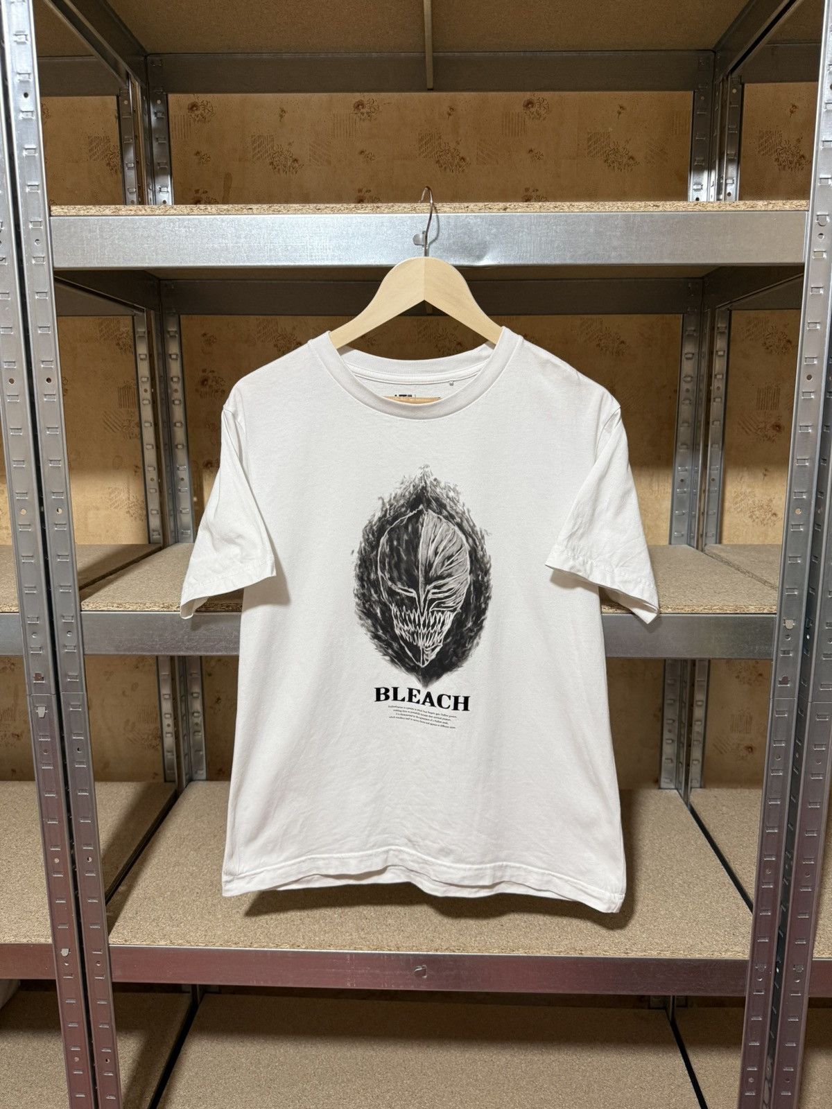 Anime × Japanese Brand × Uniqlo Uniqlo Bleach Anima Japanese brand T-Shirt Y2K Hype Size US S / EU 44-46 / 1 - 1 Thumbnail