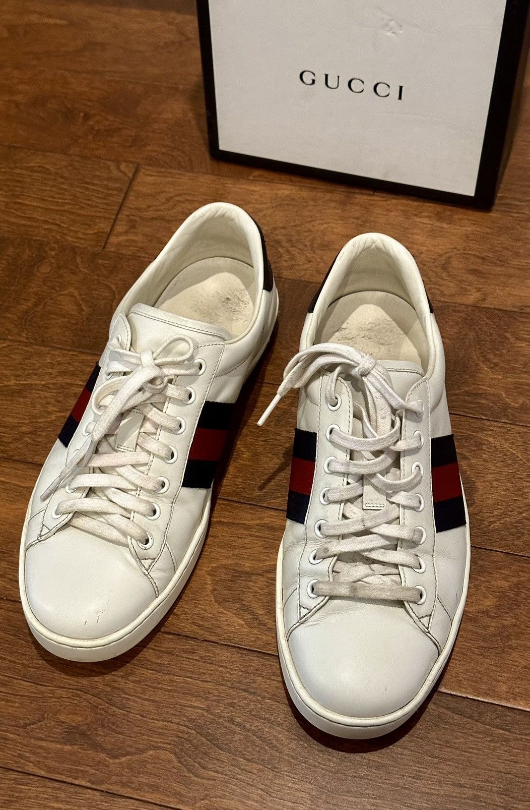 Gucci ACE GUCCI SNEAKERS FULL WHITE LEATHER WITH A TOUCH OF BLUE Size US 9 / EU 42 - 1 Thumbnail