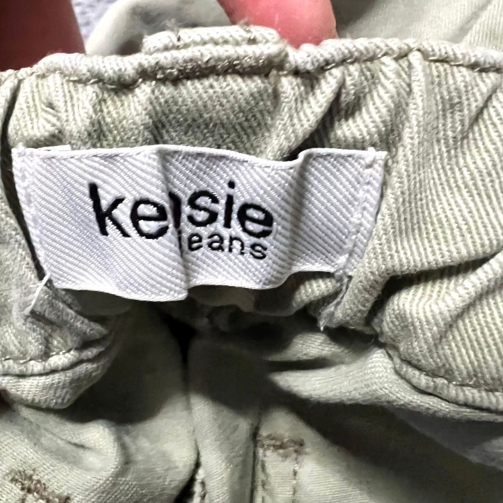 Vintage Kensie Jeans Cargo Pants Womens 10/30 Light Green Wide Leg Distressed Utility, Cargo, Women, 10, Regular, Green, Kensie Jeans Cargo Pants, 29-32 x 30 Size 32" / US 10 / IT 46 - 6 Thumbnail