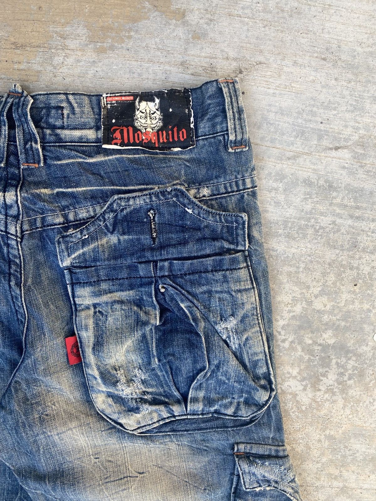 Japanese Brand Mosquito stone wash distressed cargo jeans Size US 32 / EU 48 - 7 Thumbnail