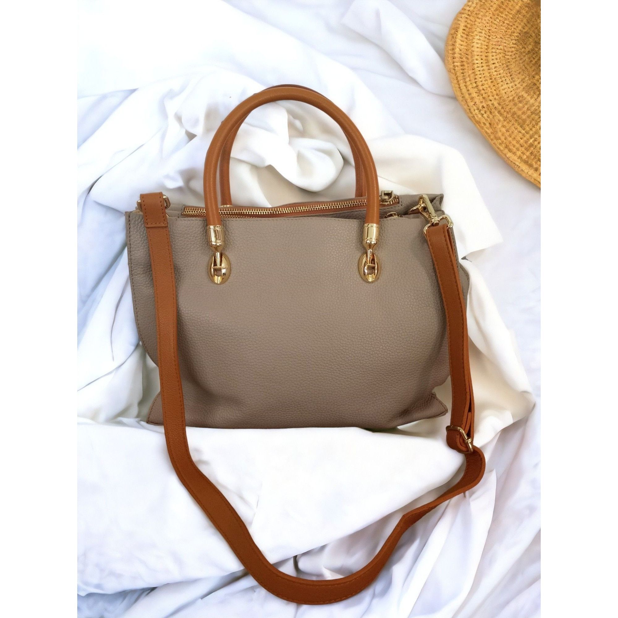 Designer Valentina Tradizone Italiana Beige Pebbled Leather Crossbody Size ONE SIZE - 2 Thumbnail