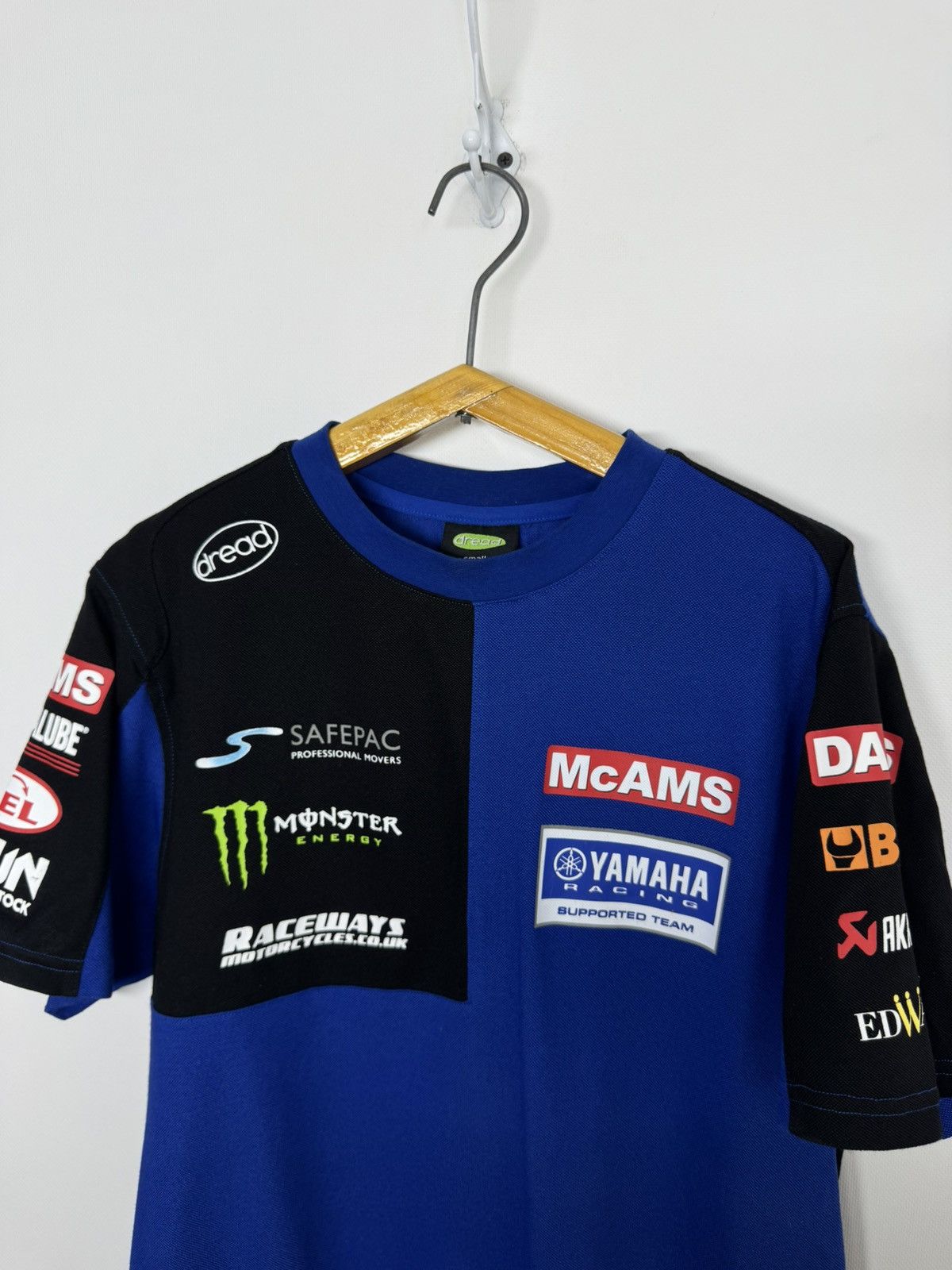 Yamaha Vintage Y2k Yamaha Mcams British Superbikes Team T Shirt Size US S / EU 44-46 / 1 - 7 Thumbnail