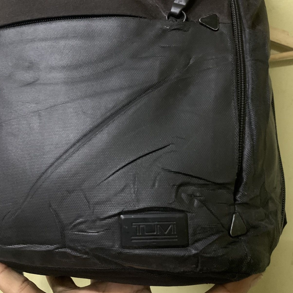Tumi Tumi backpack black interior have laptop sleeve (sun faded) Size ONE SIZE - 5 Thumbnail