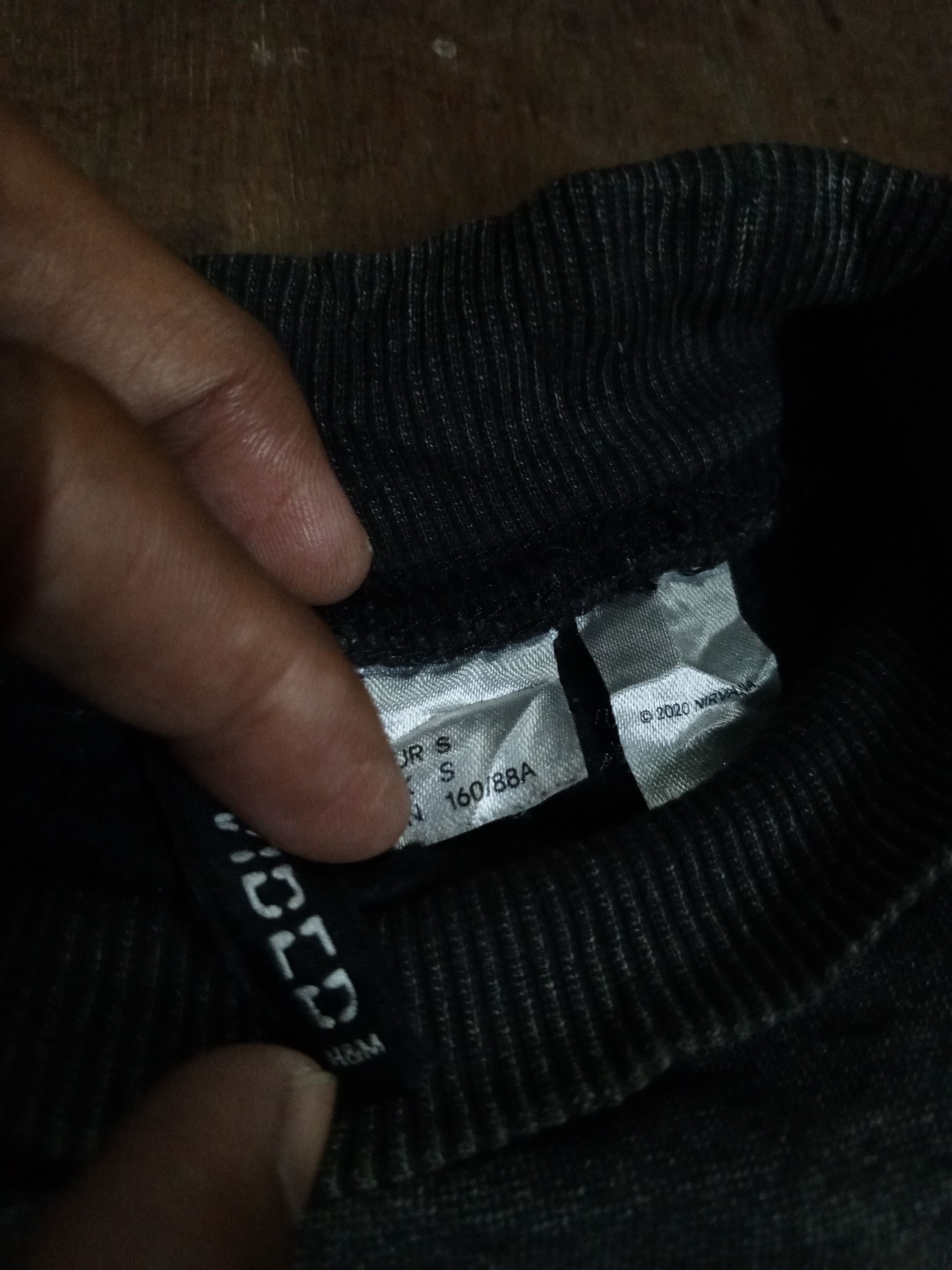 H&M NIRVANA BY H&M SWEATSHIRT Size US M / EU 48-50 / 2 - 7 Thumbnail