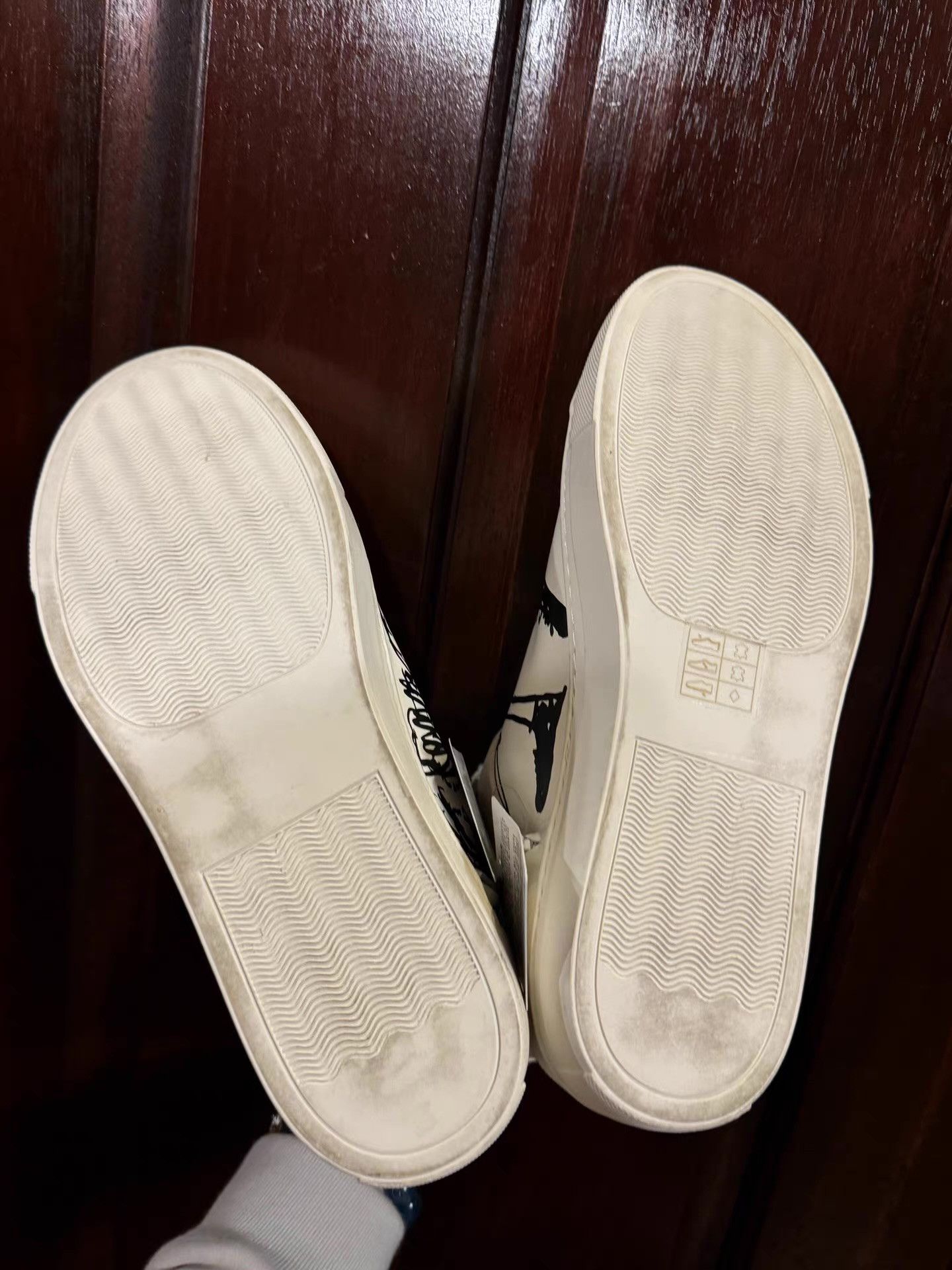 Yohji Yamamoto Yohji Yamamoto pour Homme white low‑top sneakers Ｑ25 Size US 11 / EU 44 - 4 Thumbnail