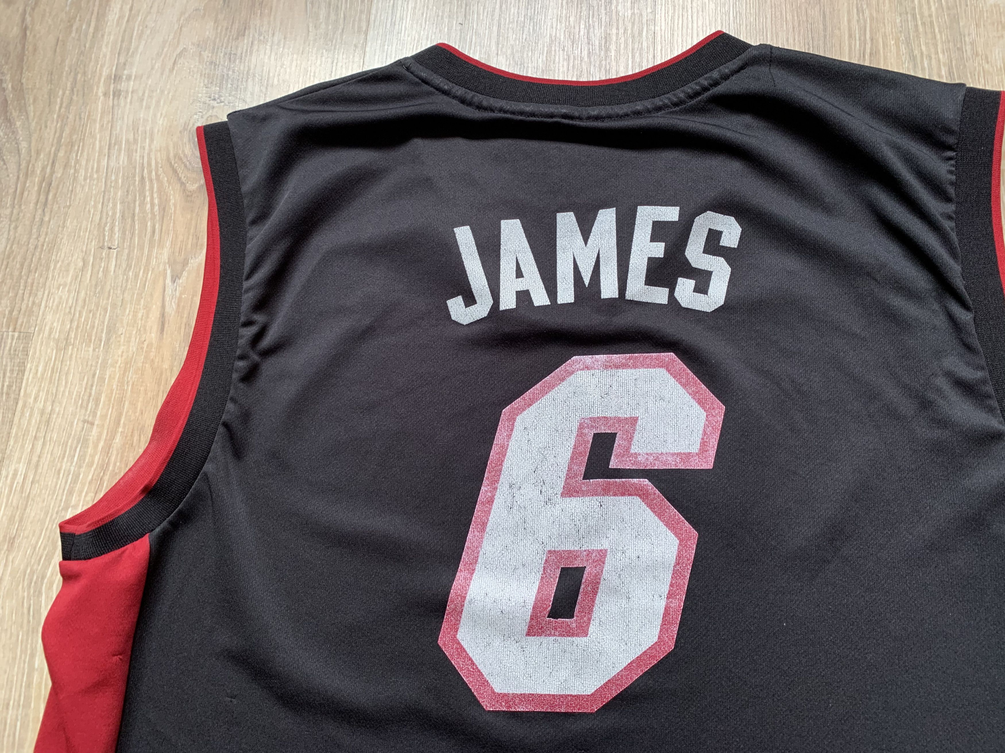 Adidas × NBA × Vintage Adidas Vintage Miami Heat LeBron James #6 Jersey Size US L / EU 52-54 / 3 - 7 Thumbnail