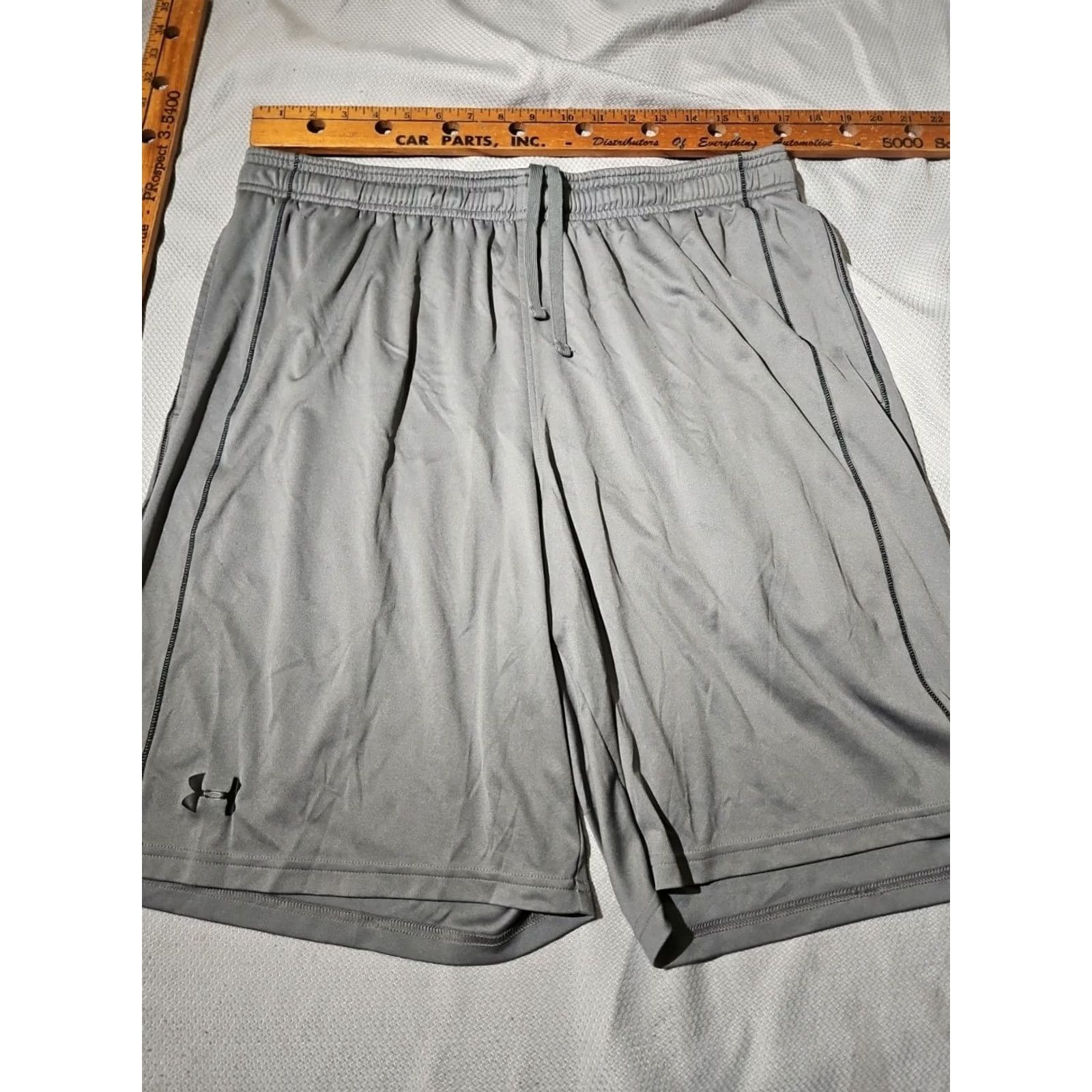 Under Armour Under Armour Shorts Mens XL Gray Loose Basketball Athletic Casual Active Pant Size US 36 / EU 52 - 2 Thumbnail