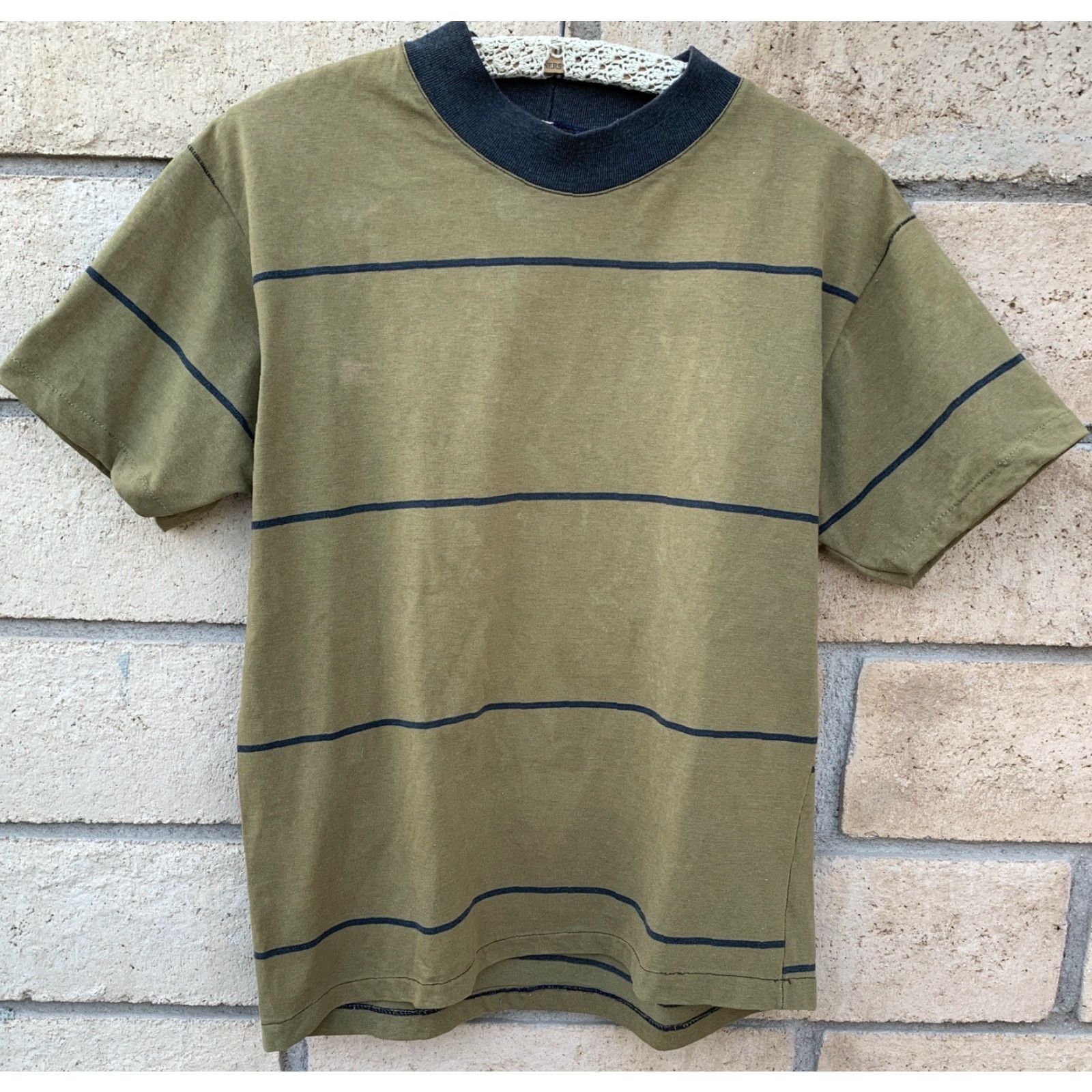 Vintage VINTAGE Striped Tee T Shirt Stripes Fade Single Stitch Size M Green Men T-Shirt Short Sleeve Vintage Yes Mens Size US M / EU 48-50 / 2 - 2 Thumbnail