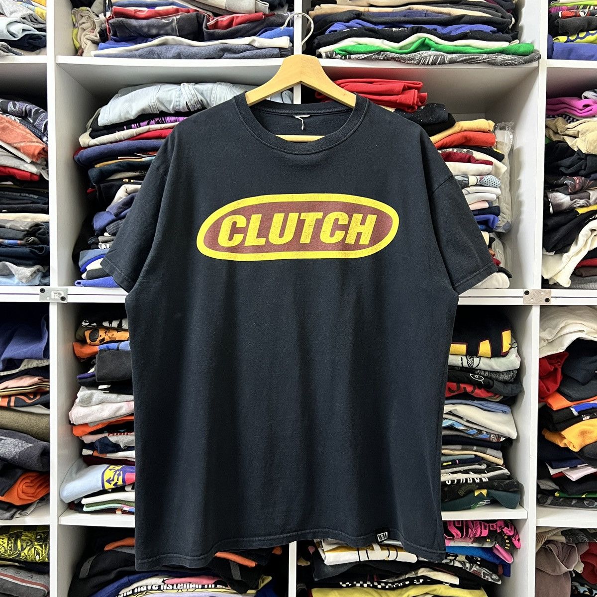 Band Tees × Vintage VTG RARE CLUTCH LOGO ROCK BAND Size US XL / EU 56 / 4 - 1 Thumbnail