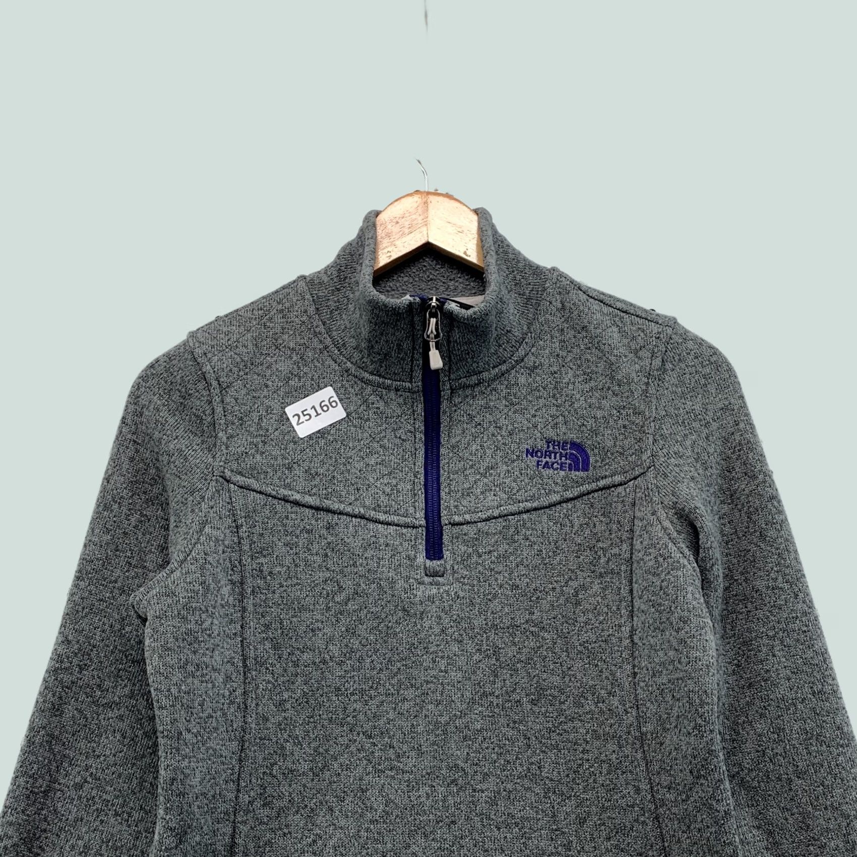 The North Face The North Face 1/4 Zip Pullover Sweater Purple Logo Womens Small Size S / US 4 / IT 40 - 1 Thumbnail