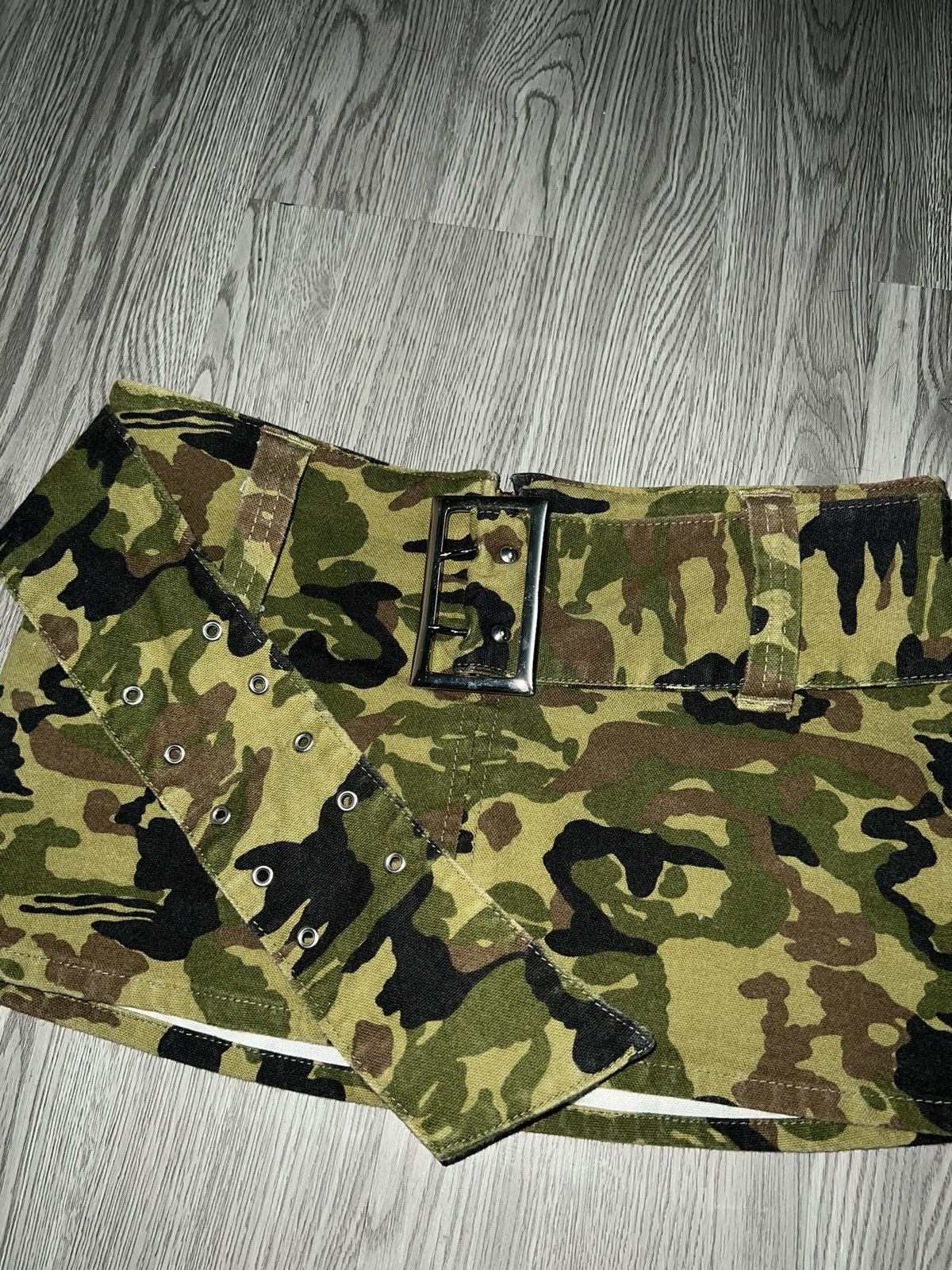Japanese Brand Japanese Camo belted mini skirt🪖 Size 25" / US 0 / IT 36 - 7 Thumbnail