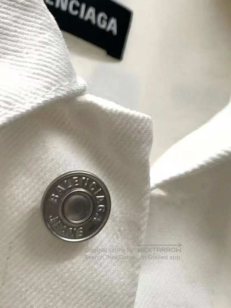 Balenciaga Balenciaga Logo Denim Jacket in White. Size US M / EU 48-50 / 2 - 5 Thumbnail