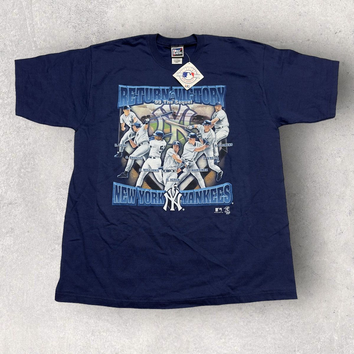 Image of Mlb x Pro Player Vintage New York Yankees Tee in Navy, Men's (Size XL)