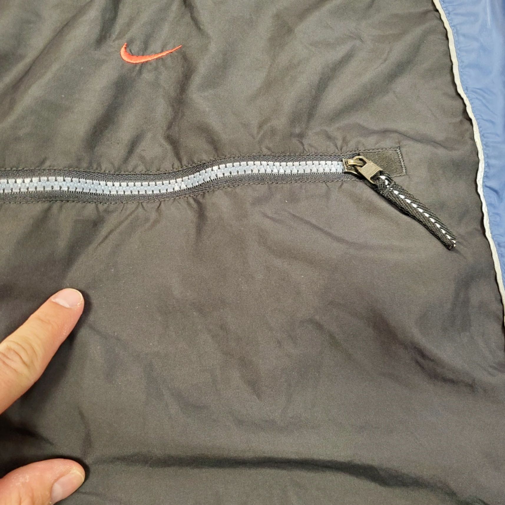 Nike VINTAGE Nike Jacket Womens S Black Blue Windbreaker Pullover Coat 1/2 Zip Logo Pockets Outdoor Windbreaker Jacket Womens S Black Blue Nike Jacket Size S / US 4 / IT 40 - 4 Thumbnail