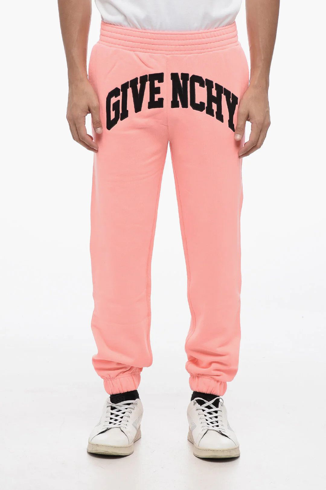 Givenchy og1mm0326 Sweatpants & Joggers in Pink Size US 30 / EU 46 - 1 Thumbnail
