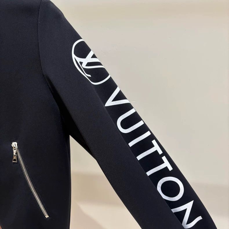 Louis Vuitton Louis Vuitton Sleeve logo color-block jacket Size XS / US 0-2 / IT 36-38 - 4 Thumbnail