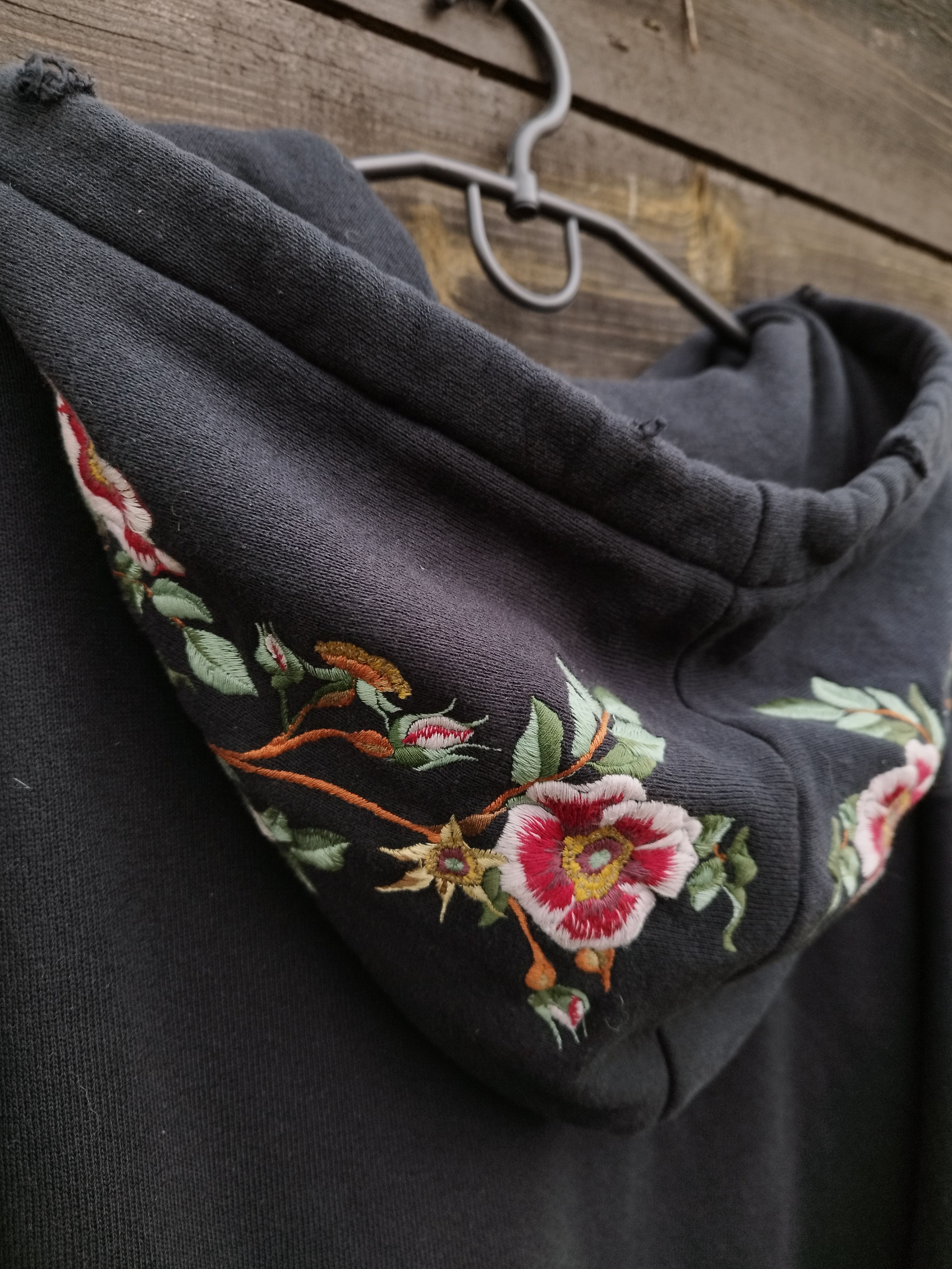 Gucci Gucci "Sacred Heart" Tiger Embroidery Black Hoodie - Unisex Size US XS / EU 42 / 0 - 11 Thumbnail