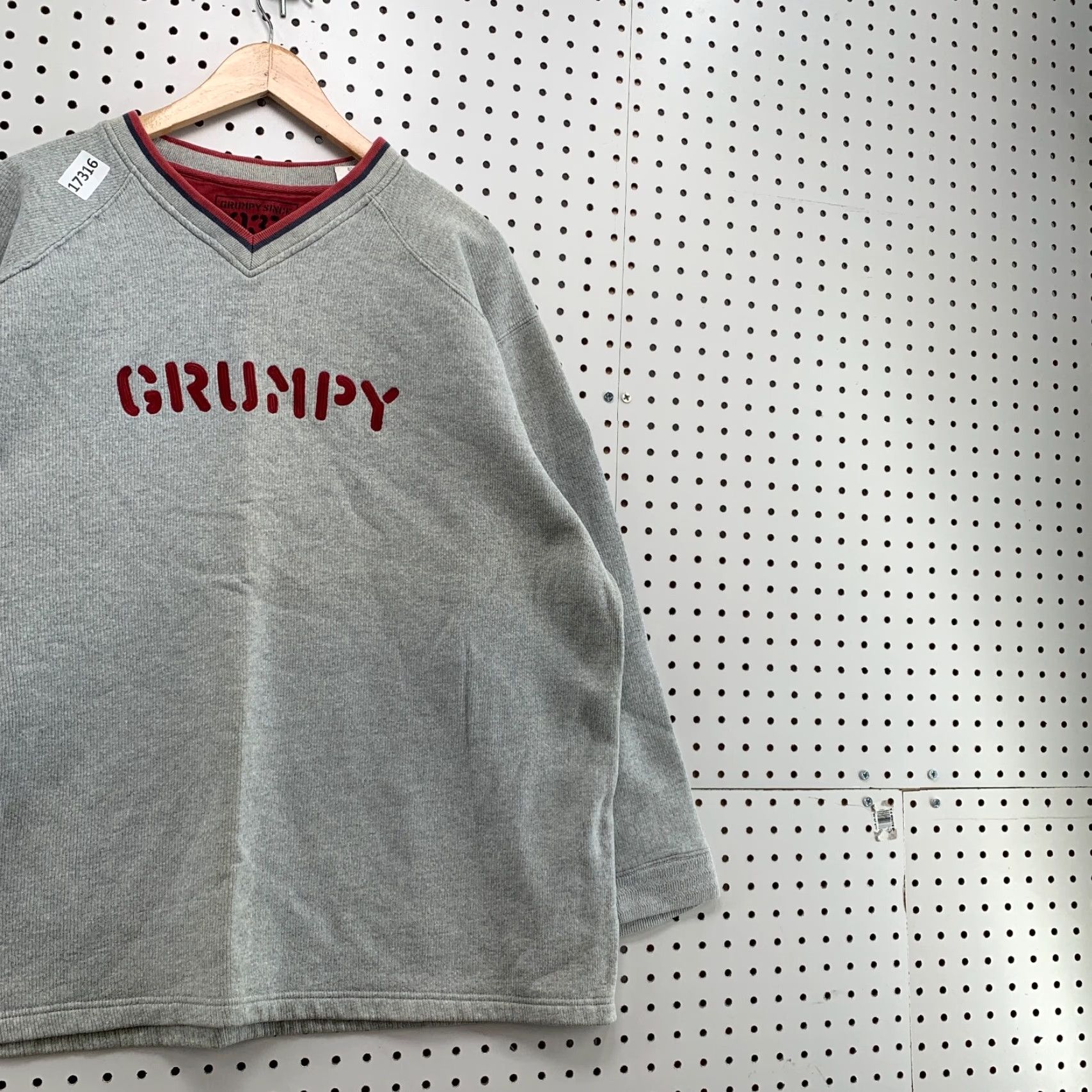 Disney Disney Grumpy Sweatshirt Gray Adult XL V-Neck Embroidered Pullover Vintage Men Size US XL / EU 56 / 4 - 4 Thumbnail