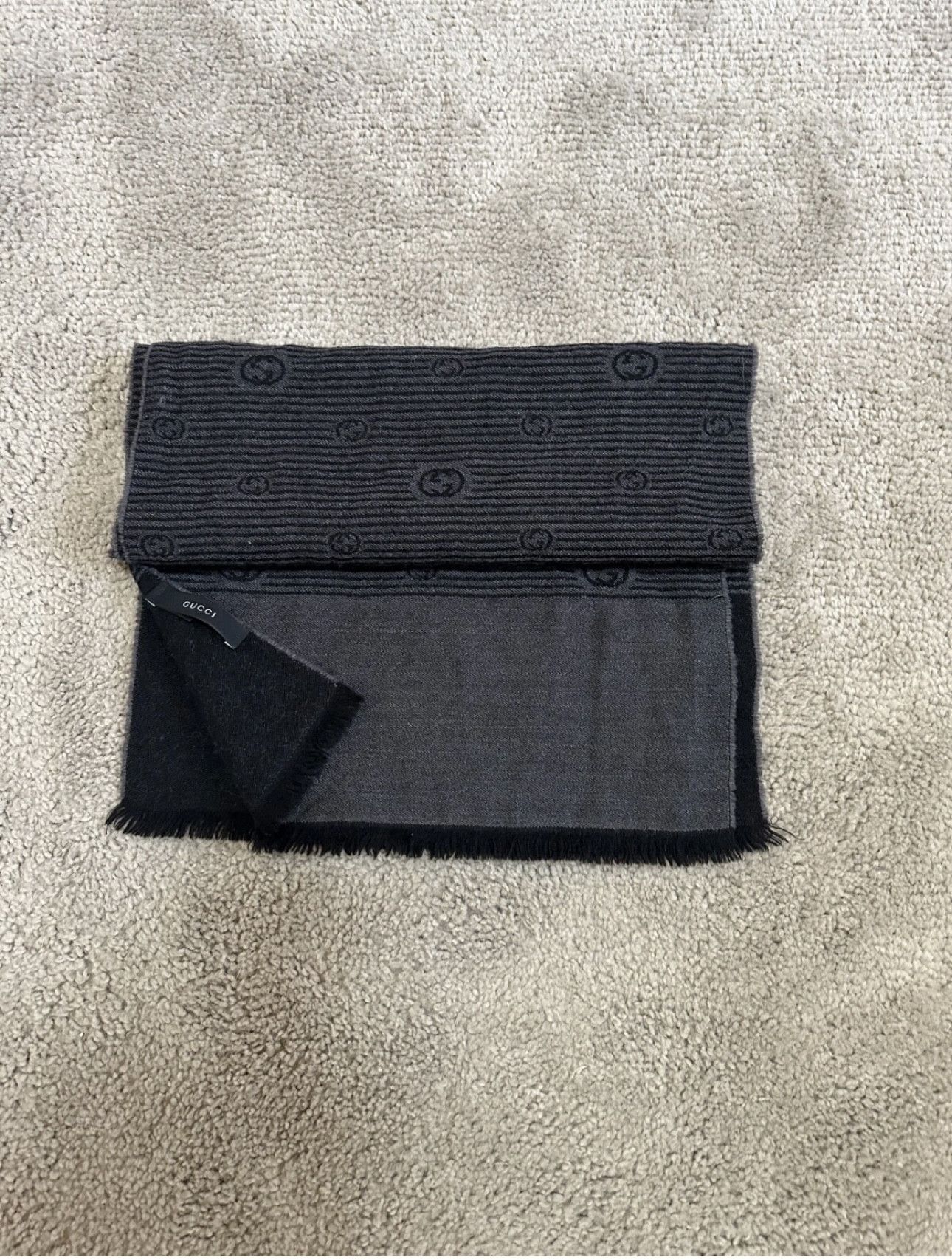 Gucci GUCCI 100% AUTHENTIC MEN/WOMEN WOOL SCARF MONOGRAM Size ONE SIZE - 1 Thumbnail