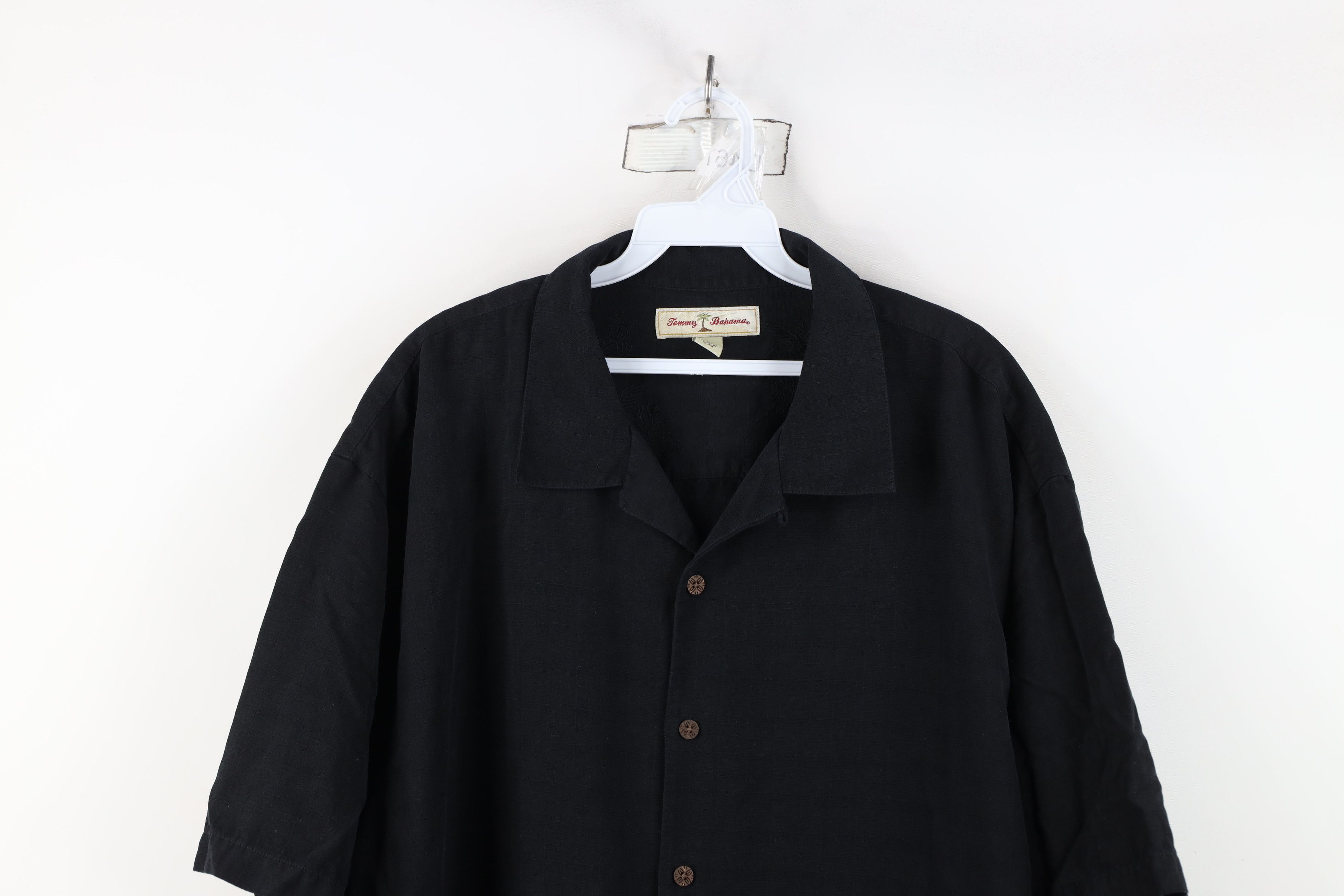 Tommy Bahama × Vintage Vintage 90s Tommy Bahama Looped Collar Button Shirt Black Size US XL / EU 56 / 4 - 2 Thumbnail