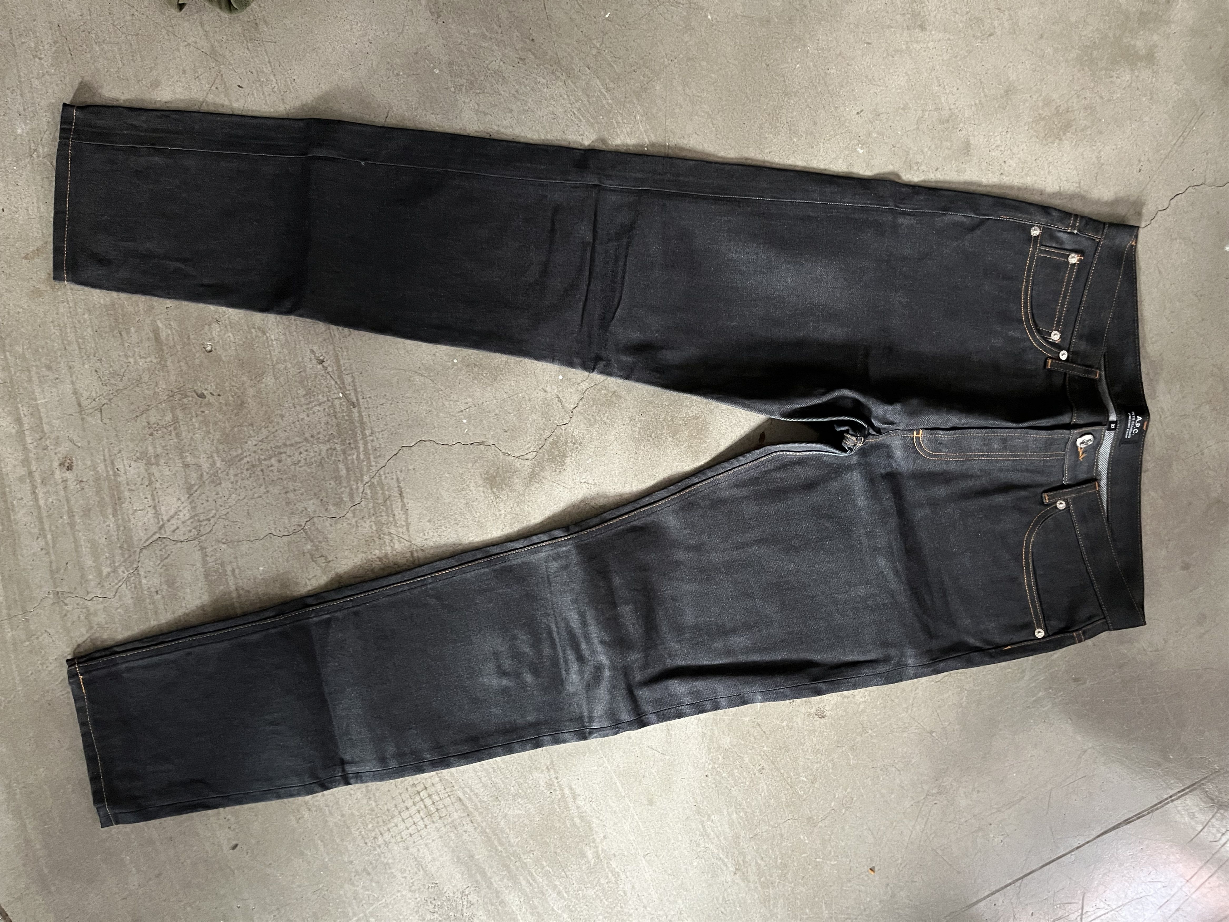APC Petit Standard Waxed Indigo Jeans size 32
