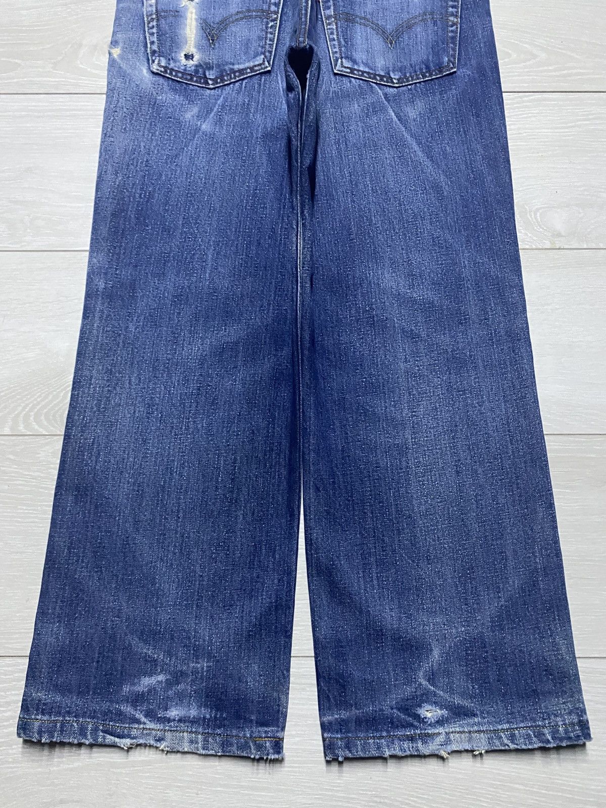 Levi's Vintage Levis 502 Faded Wash Distressed Loose Jeans Size US 31 - 6 Thumbnail