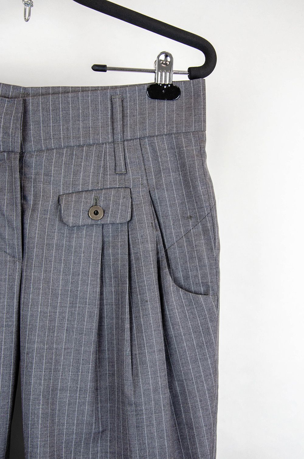 Brunello Cucinelli Gunex Grey Pinstripe Virgin Wool Pleated Trousers IT 40 Size 27" / US 4 / IT 40 - 3 Thumbnail