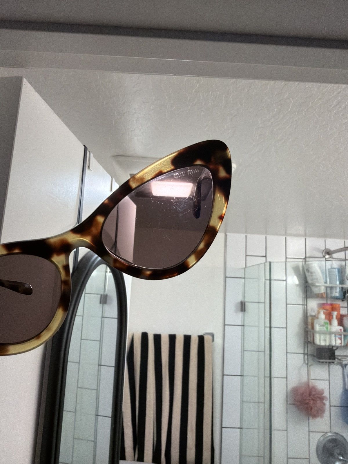 Miu Miu Vintage Authentic Miu Miu Cat-Eye Tortoiseshell Sunglasses Size ONE SIZE - 2 Thumbnail