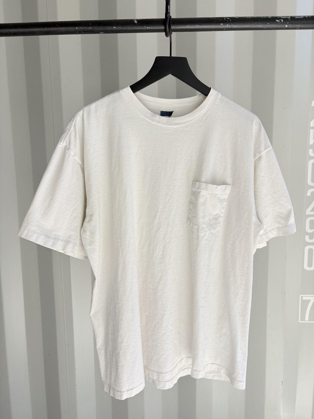 Vintage Vintage Blank Shirt Faded Tee Boxy Distressed Grunge Band Size US XL / EU 56 / 4 - 1 Thumbnail