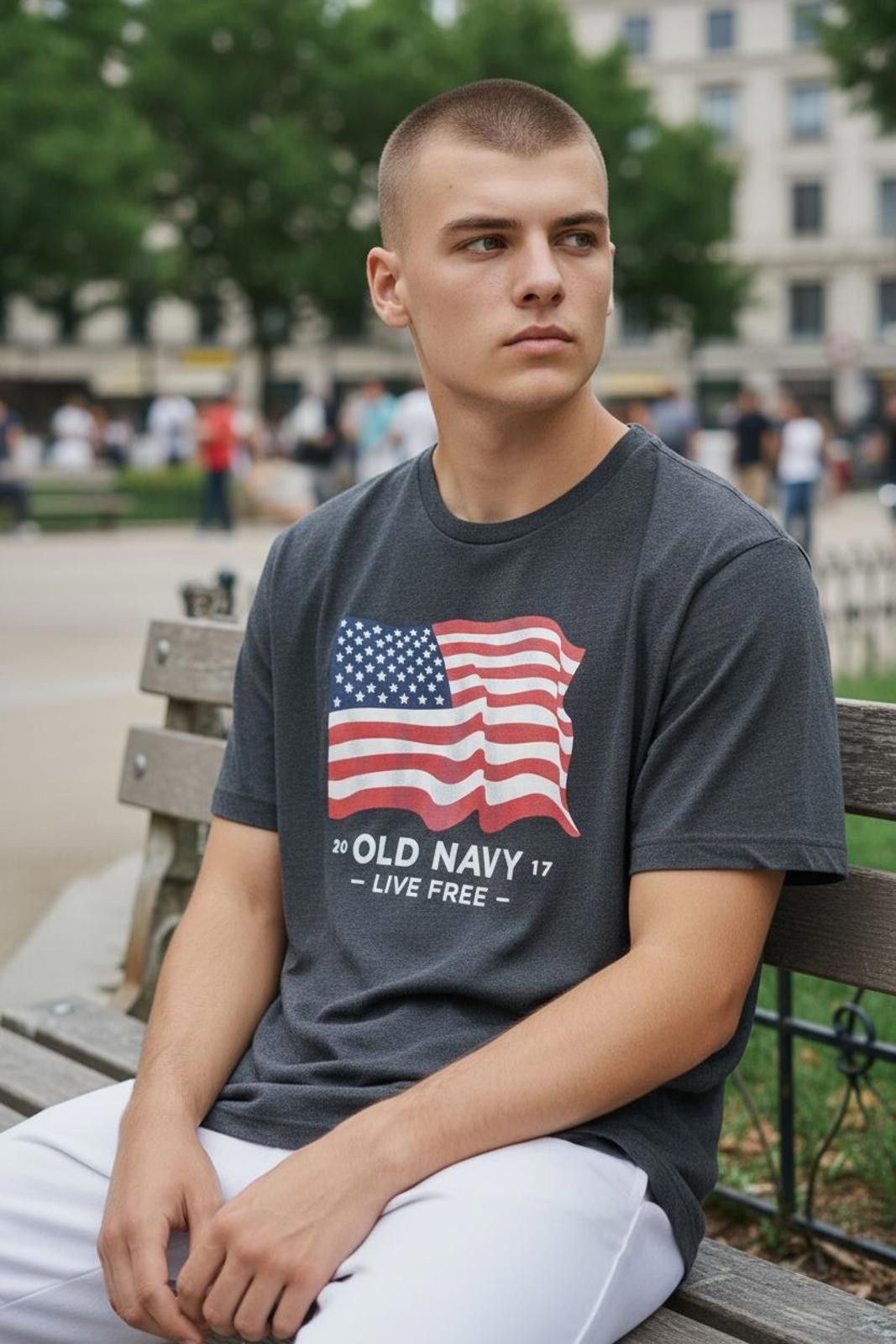 Old Navy Old Navy Men's Short Sleeve T-Shirt with American Flag Print Size US XL / EU 56 / 4 - 1 Thumbnail