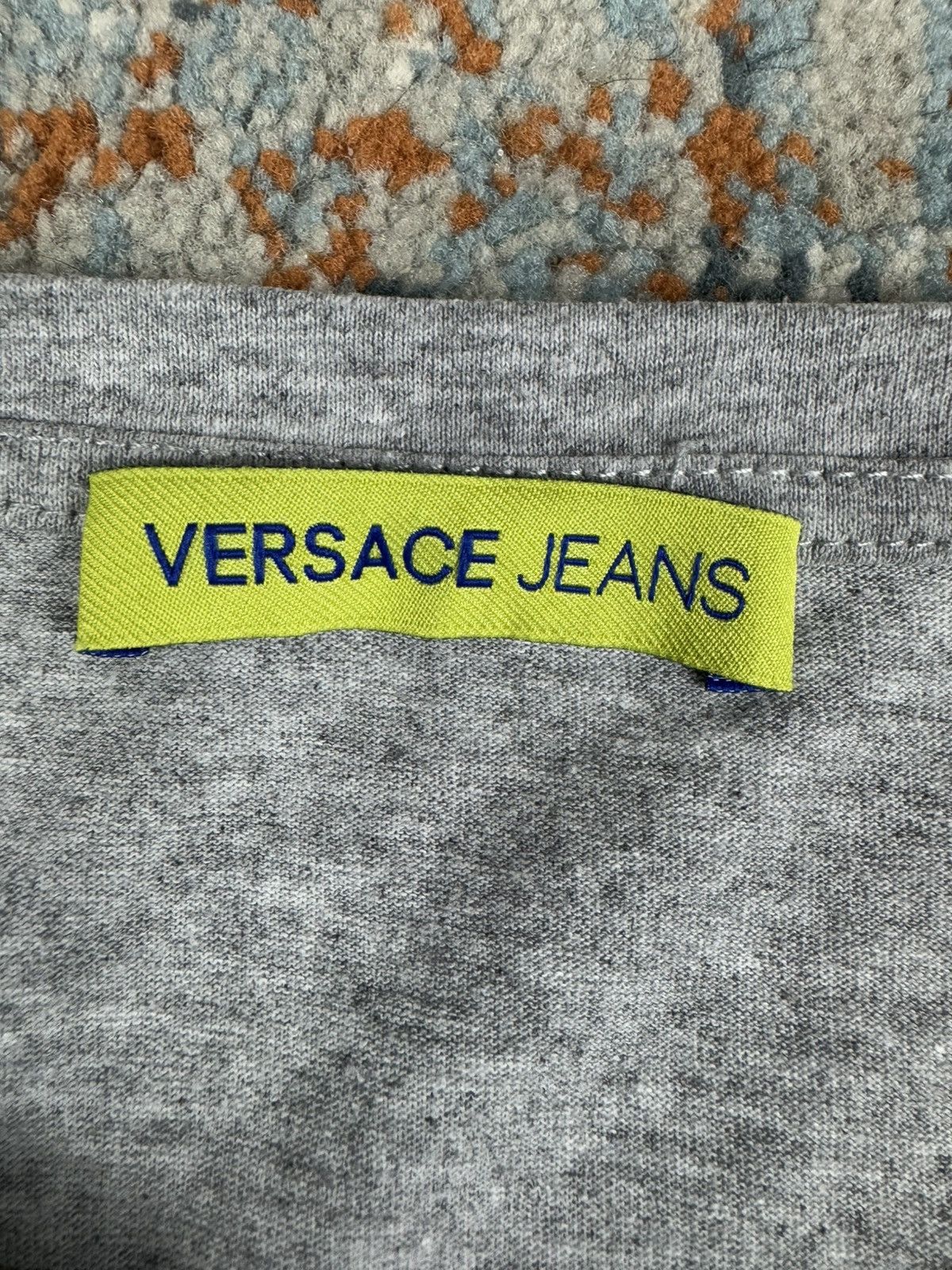 Versace Jeans Couture vintage y2k Versace Jeans gold baroque print long sleeve tee Size US L / EU 52-54 / 3 - 10 Thumbnail
