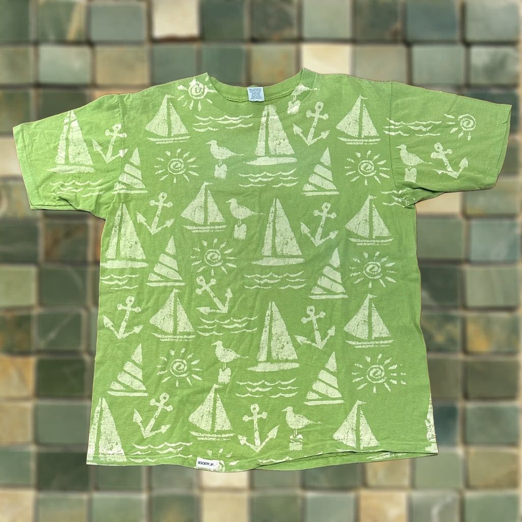 Gloverall VINTAGE Resort Works T-Shirt XL Green 90s Single Stitch All Over Print Tropical Mickey Mouse Disney Mens Size US XL / EU 56 / 4 - 1 Thumbnail